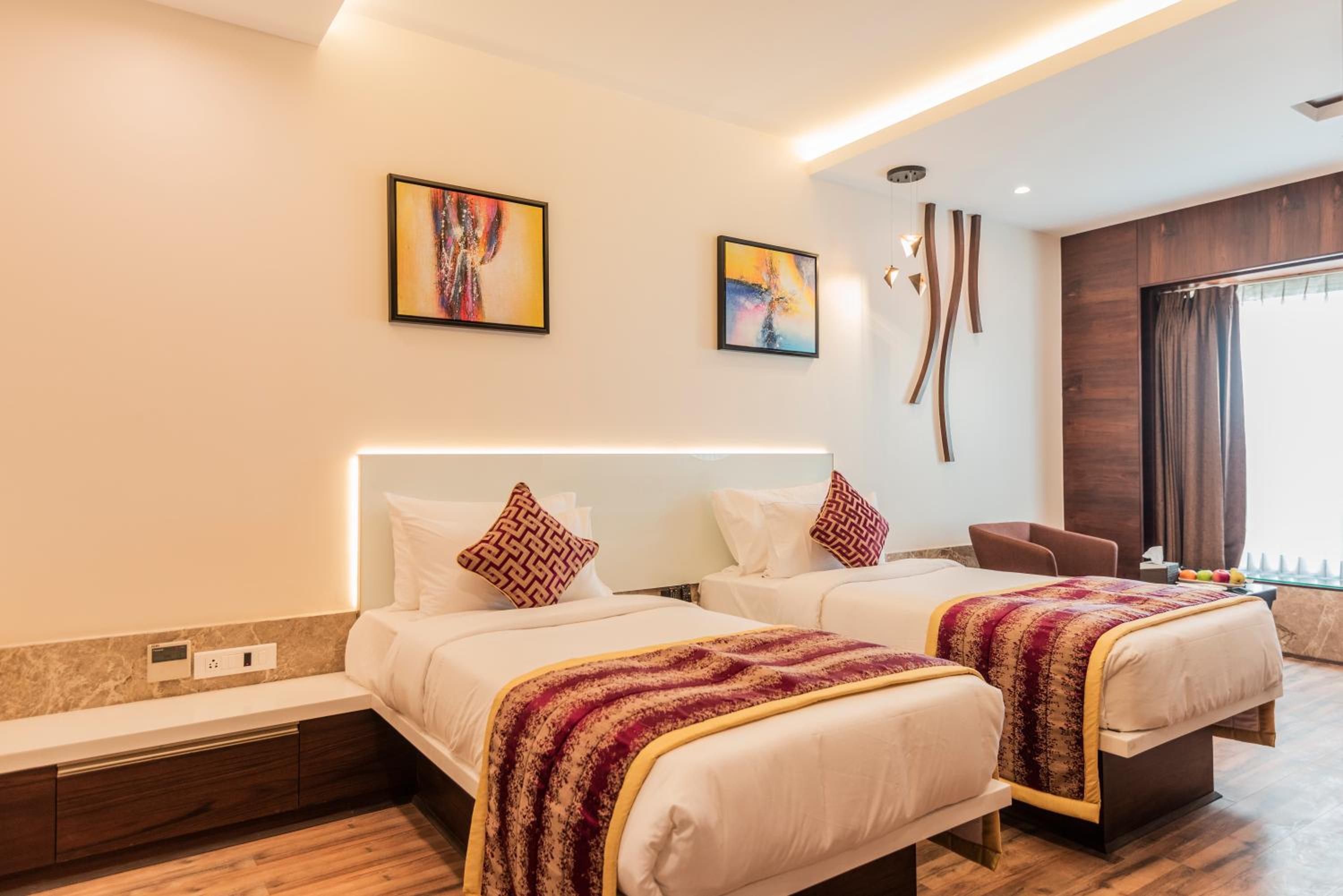 Deluxe Room - Photo 2