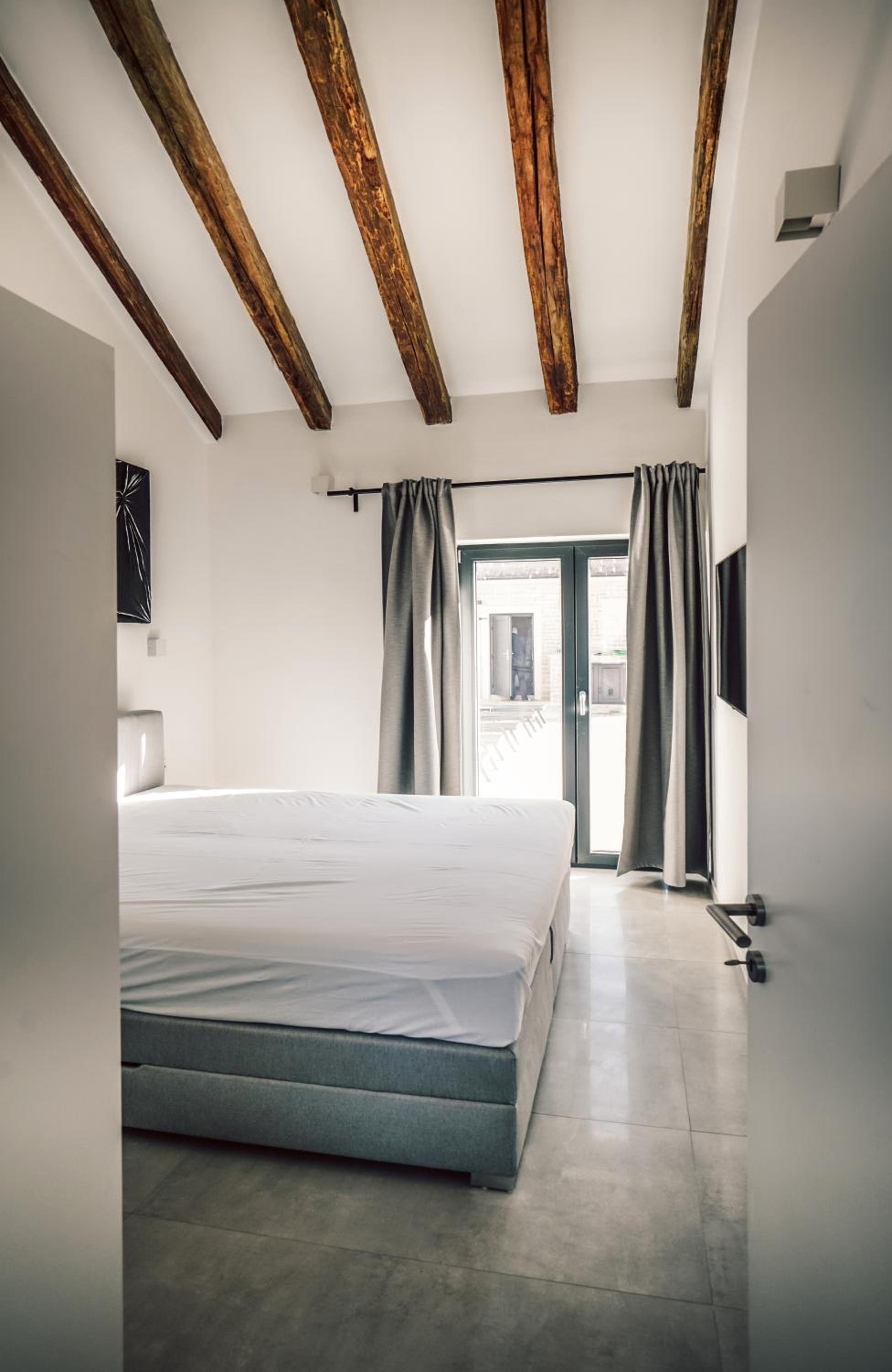 Three-Bedroom Villa photo 1