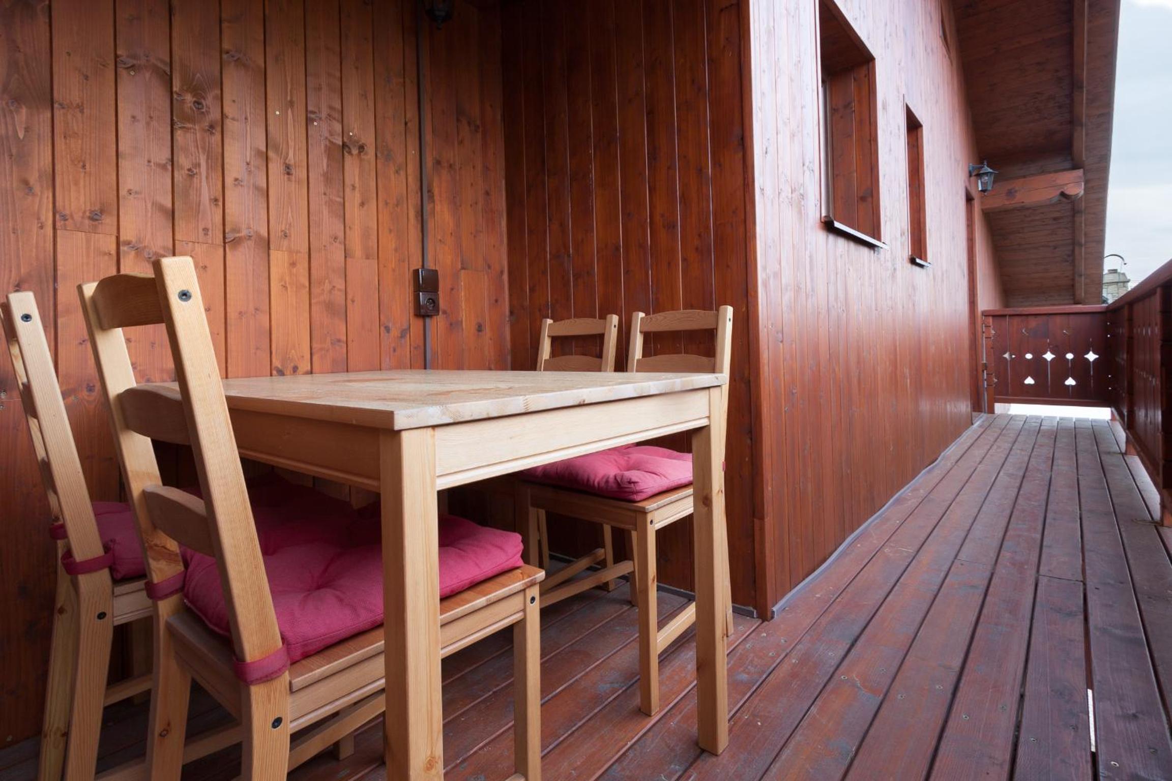 Studio with Balcony photo 3
