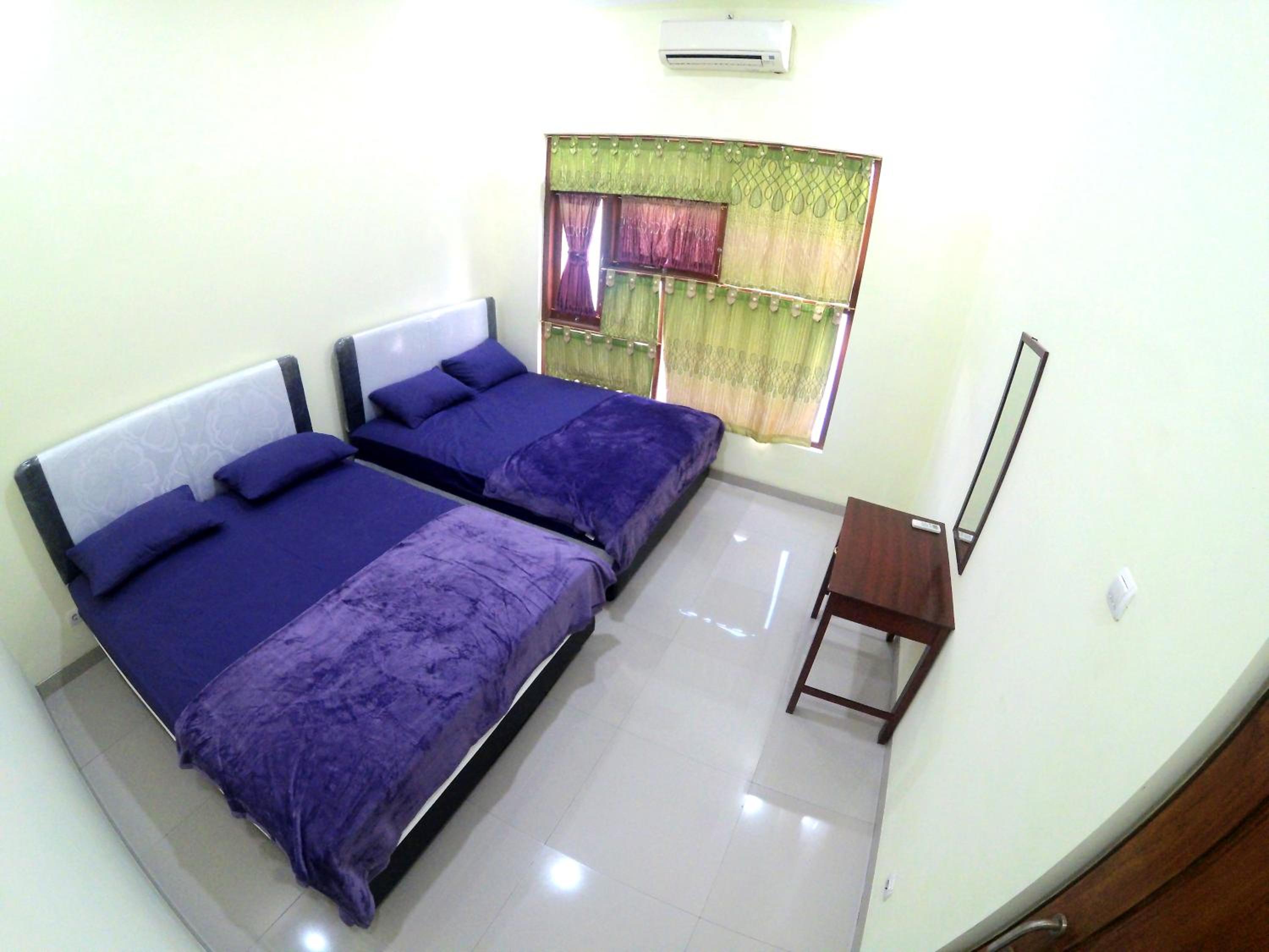 Four-Bedroom House photo 1