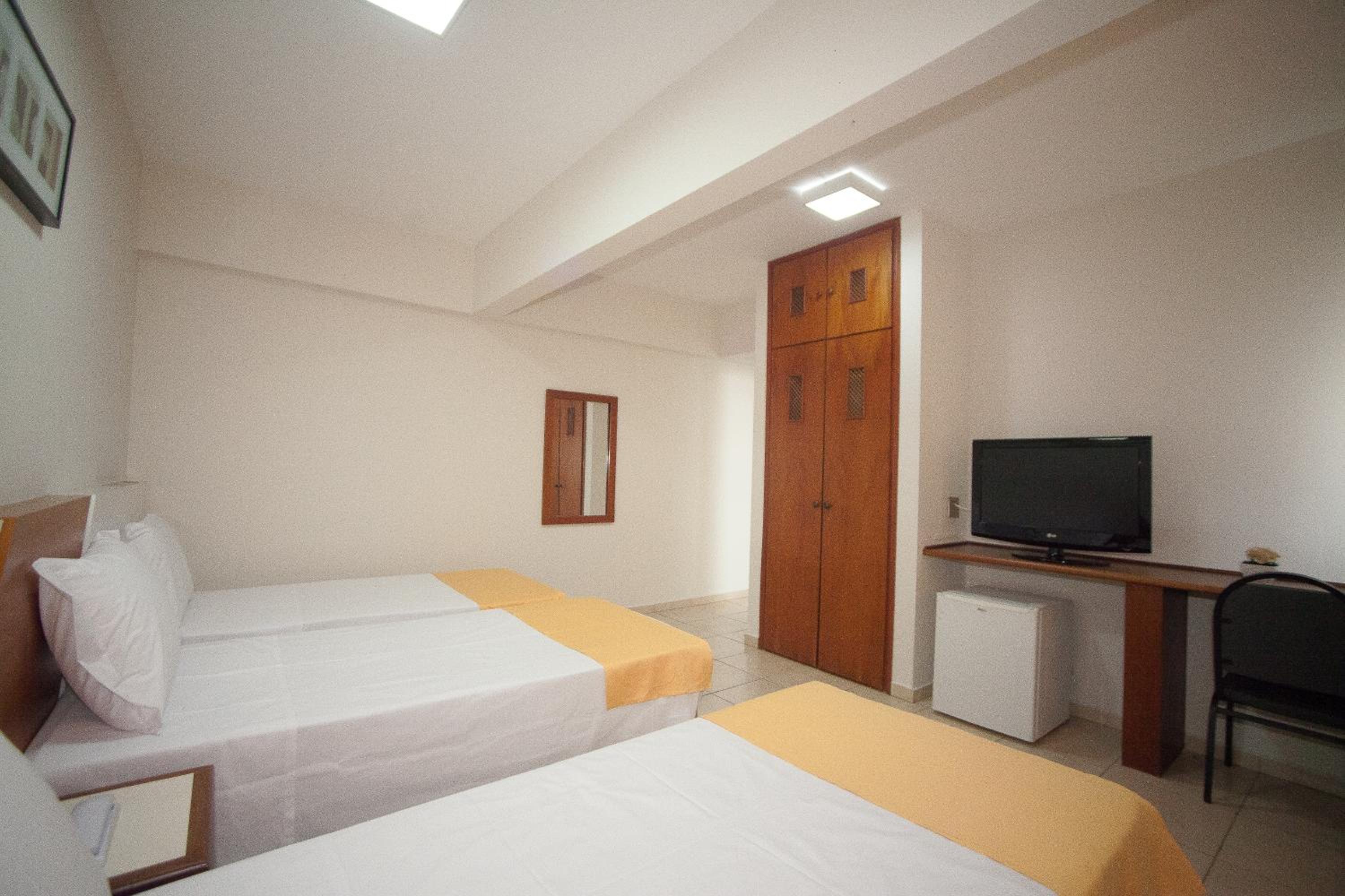 Standard Triple Room - Photo 1