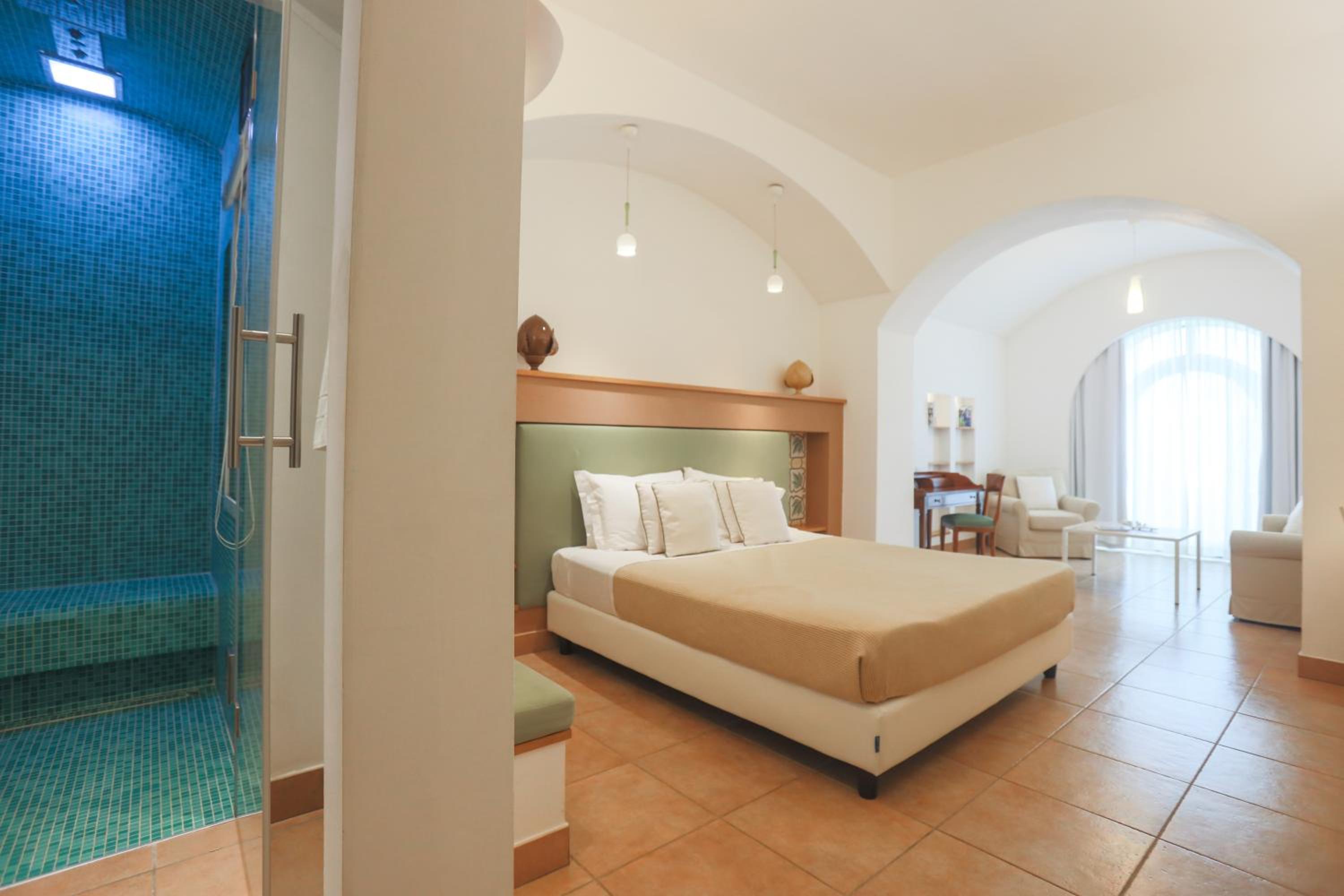 Junior Suite - Photo 10