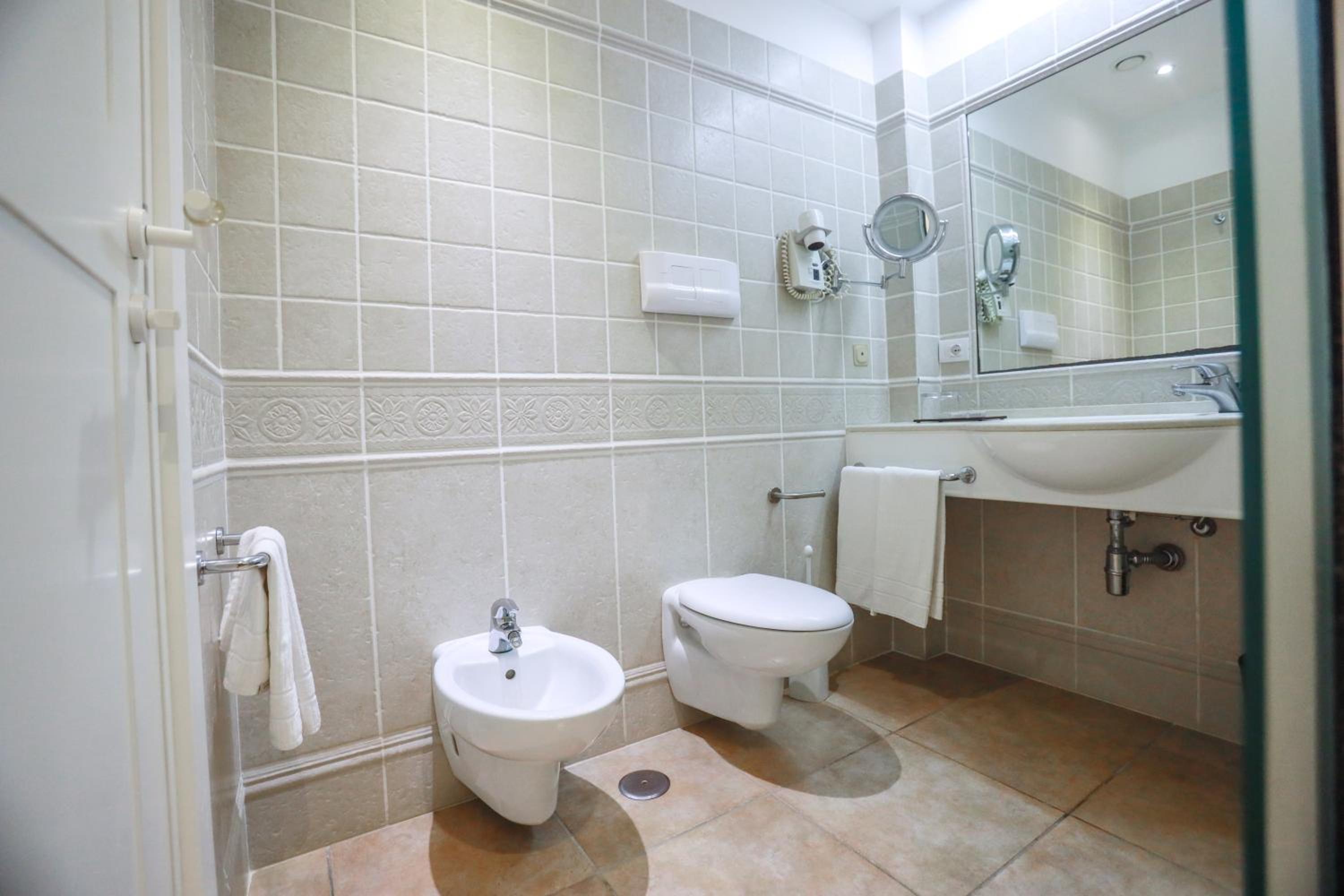 Junior Suite - Photo 8