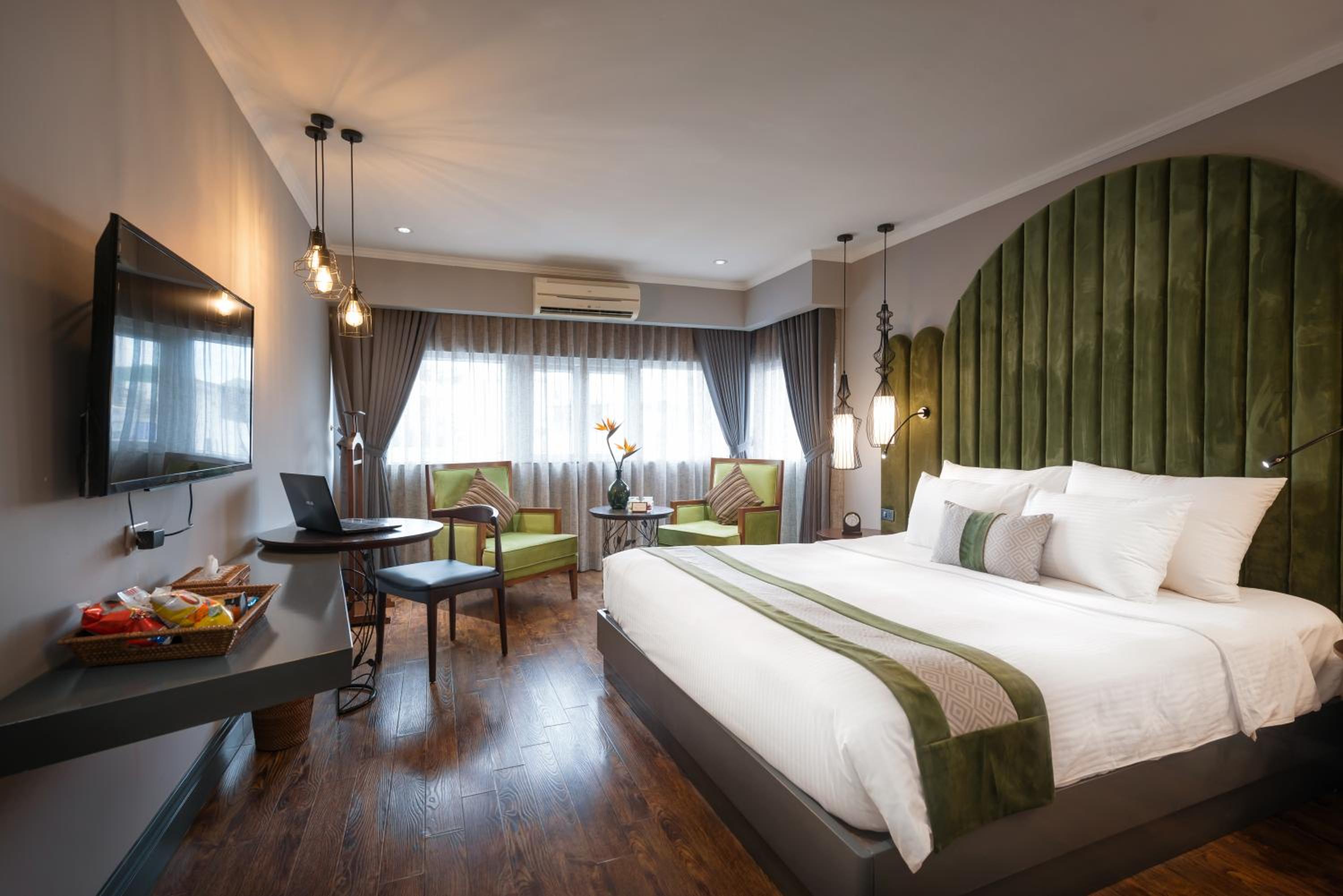 Executive Suite