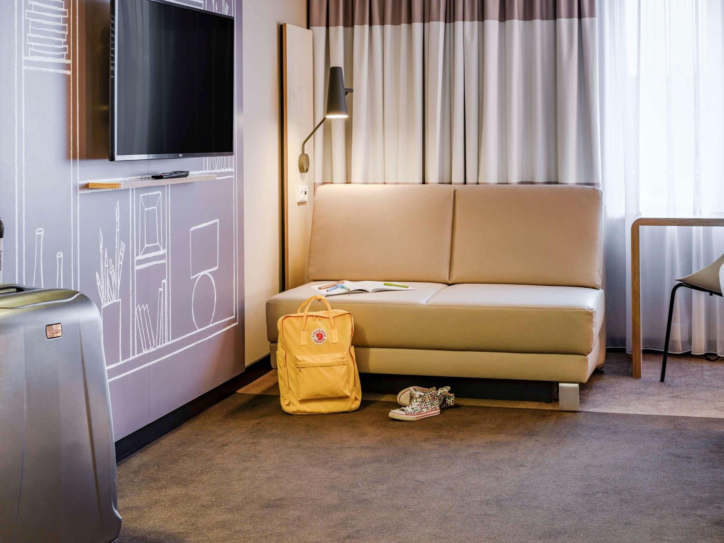 Family Room with sofa bed - Photo 9