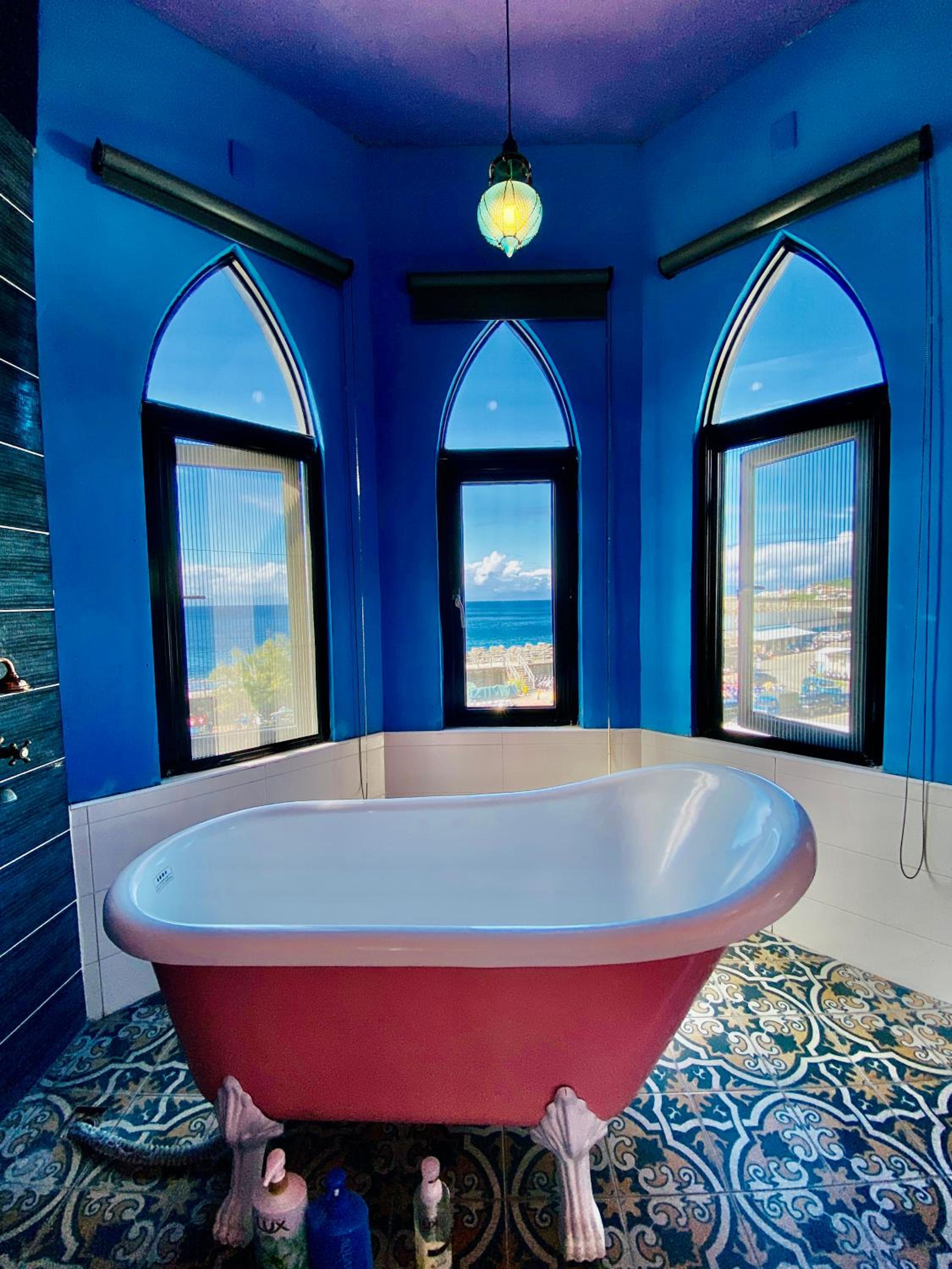 Deluxe Double Room with Sea View - Photo 6