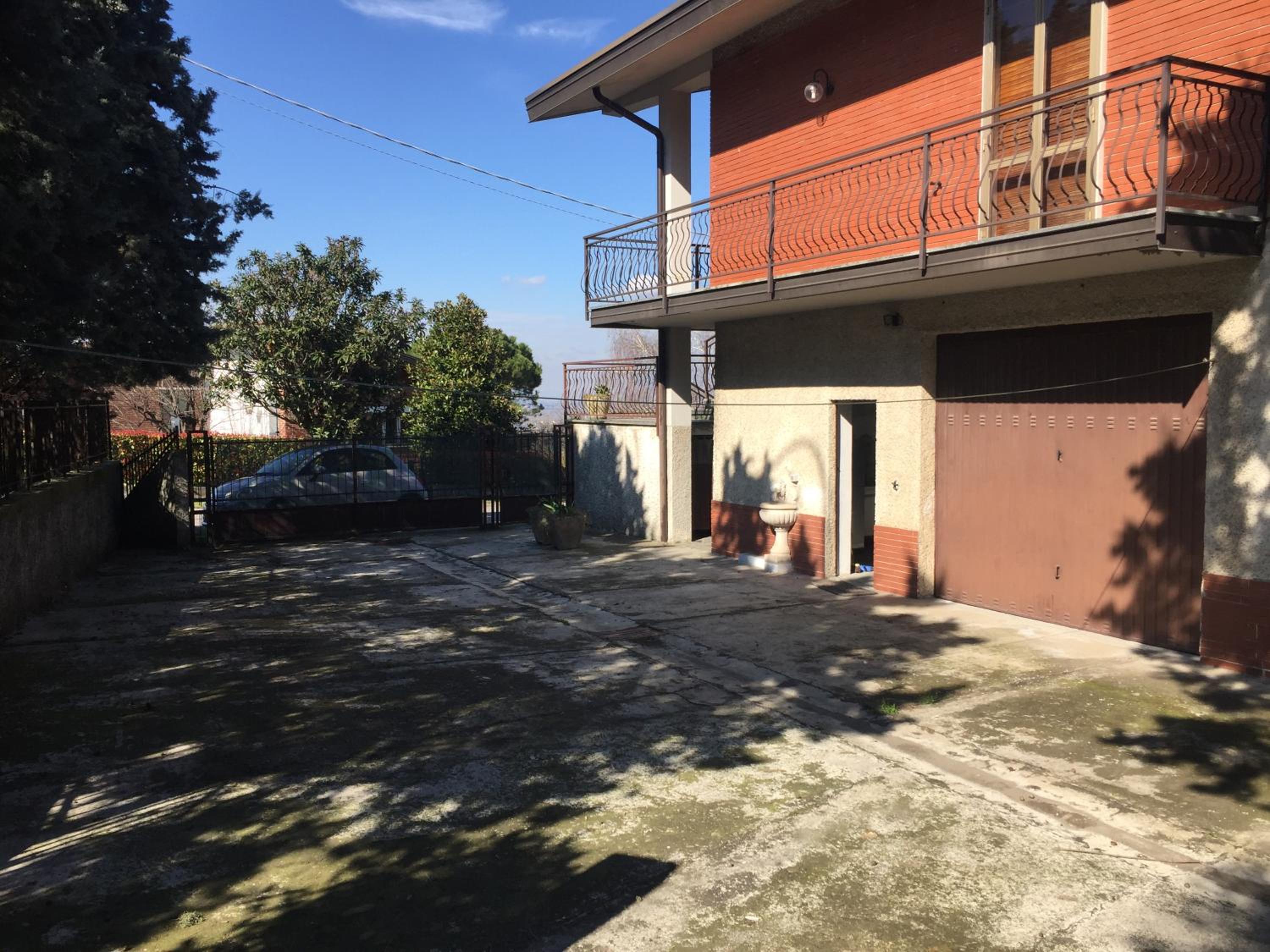 Villa photo 3