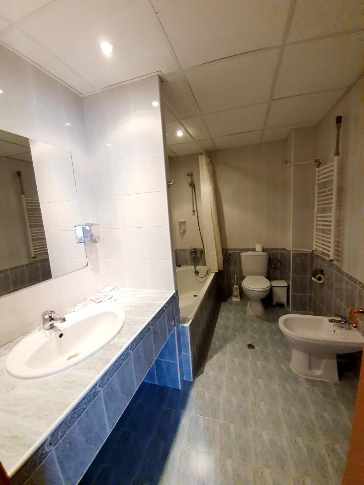 Deluxe Double/Twin Room - Photo 7