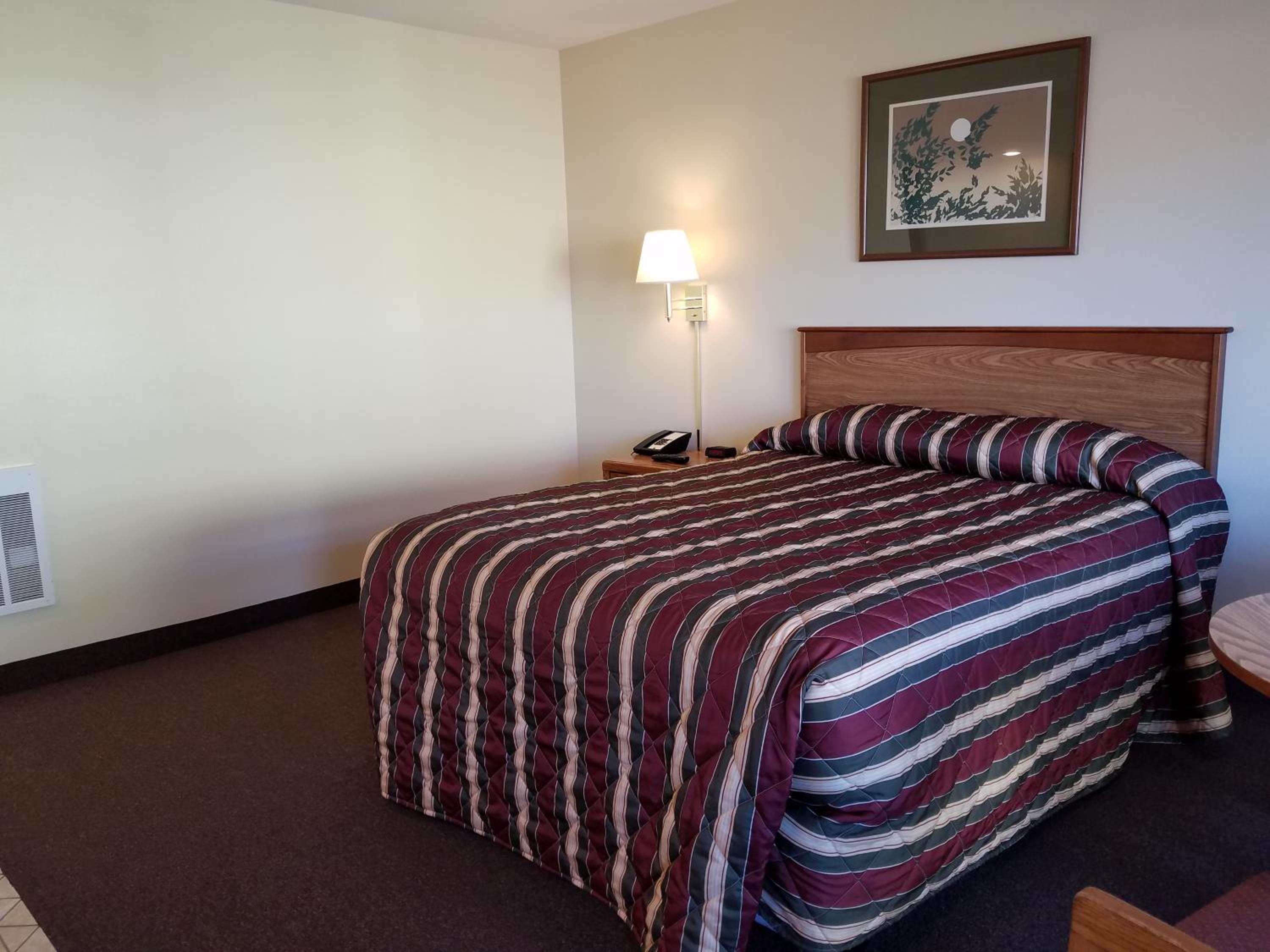 Queen Room - Photo 5