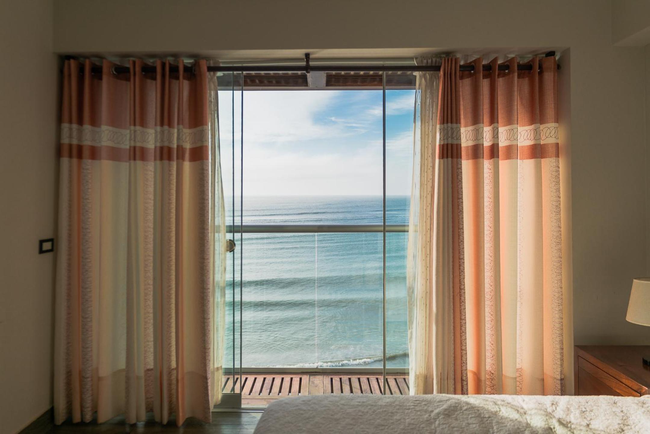 Deluxe Double Room with Balcony and Sea View photo 2