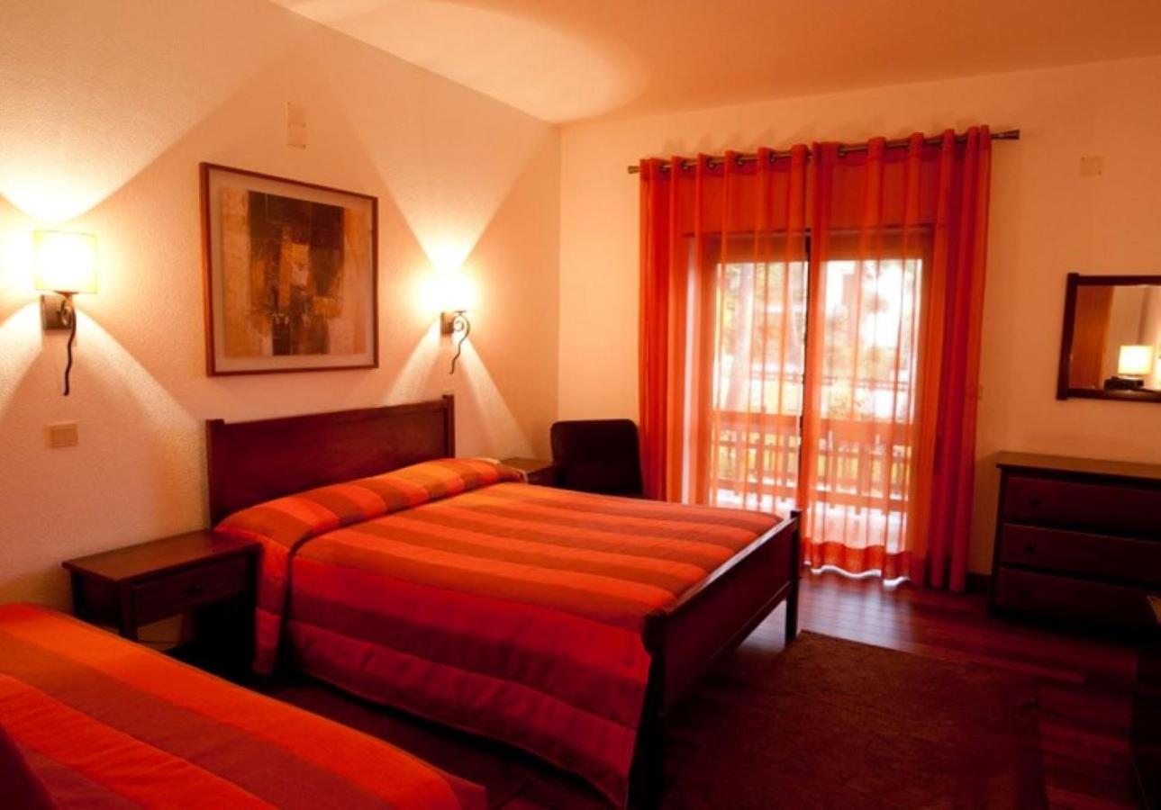 Triple Room with Balcony - Photo 11