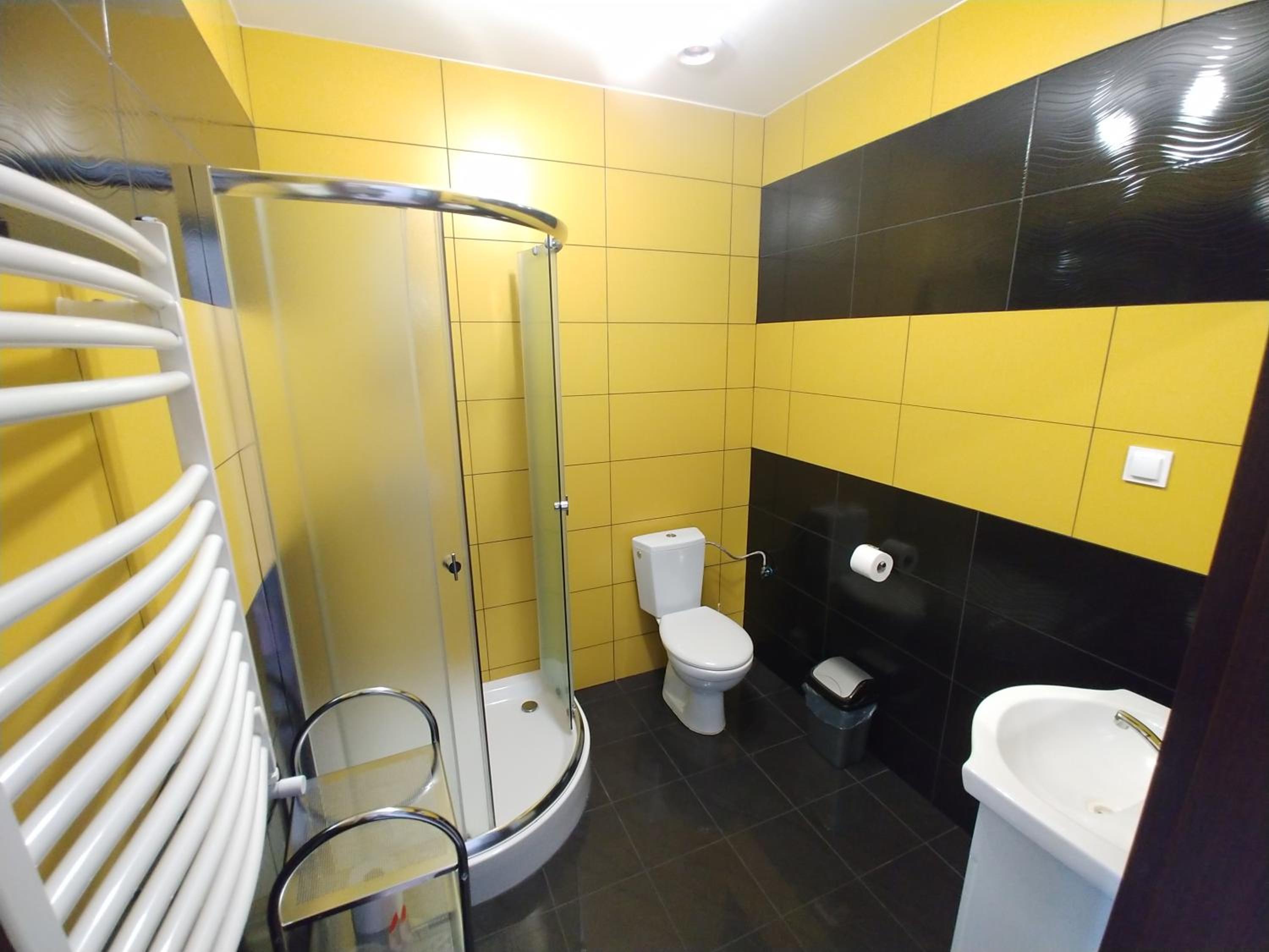 Standard King Room - Photo 3