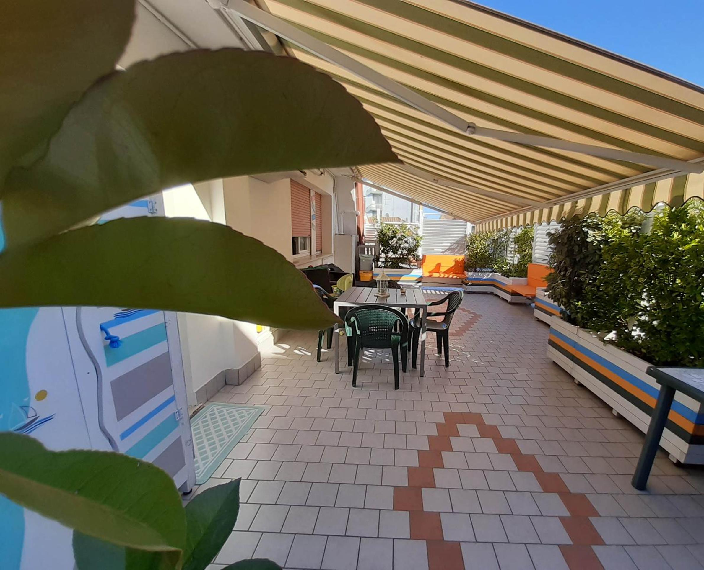 Apartment with Terrace - Photo 58