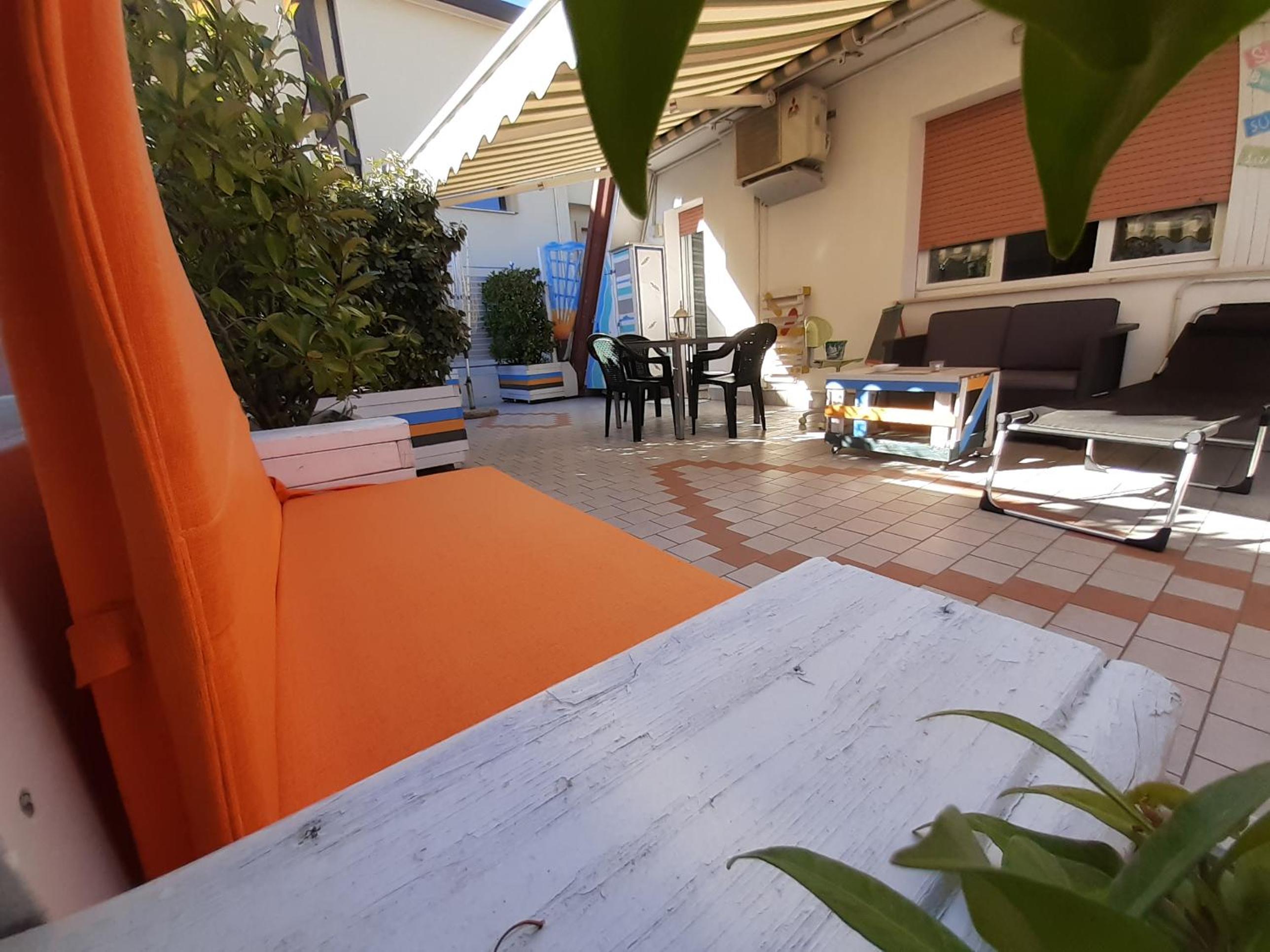 Apartment with Terrace - Photo 52
