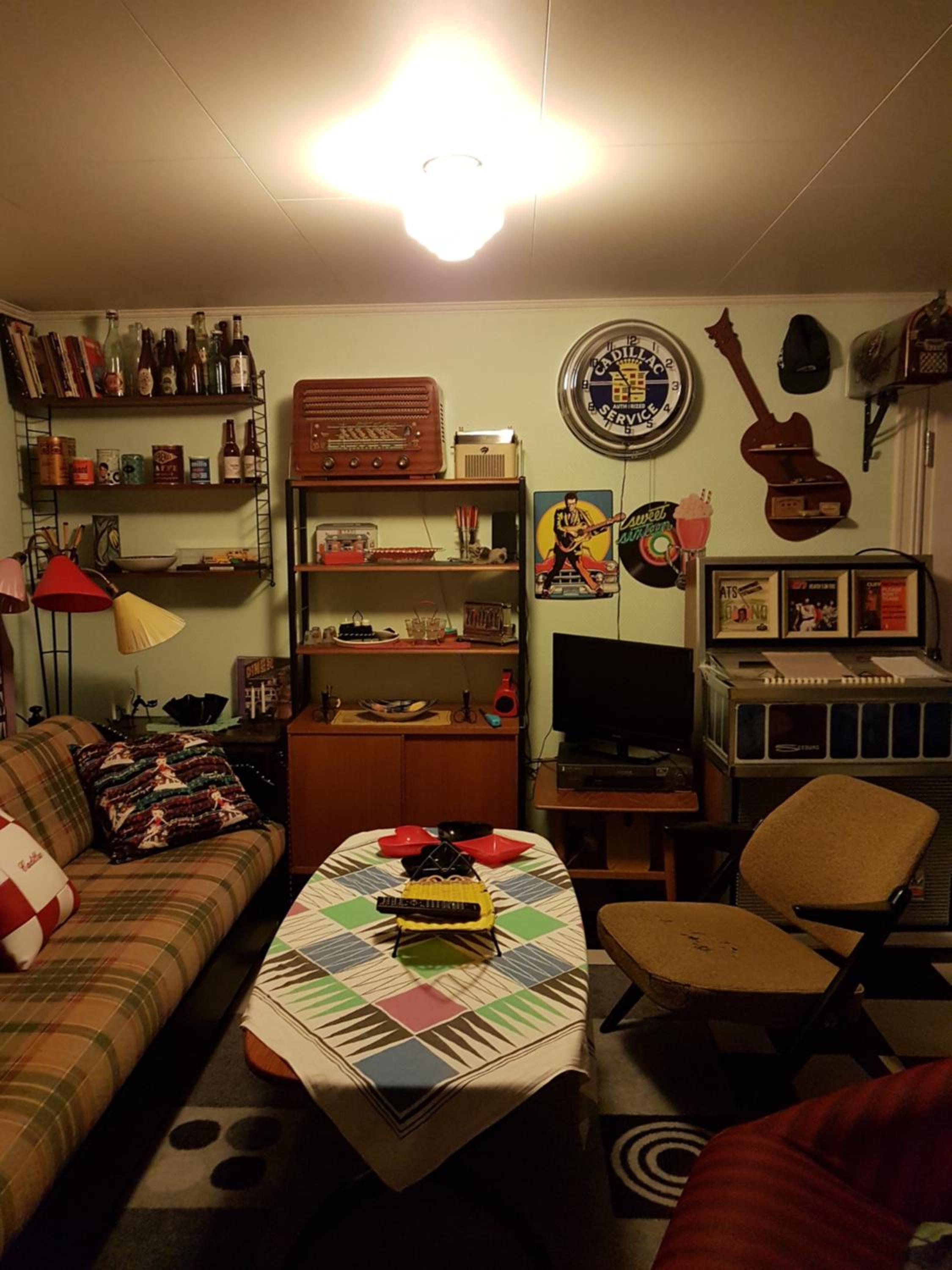 One-Bedroom Apartment - Photo 11