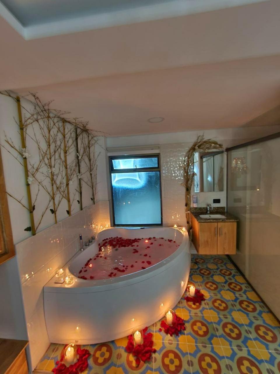 Deluxe Suite photo 2