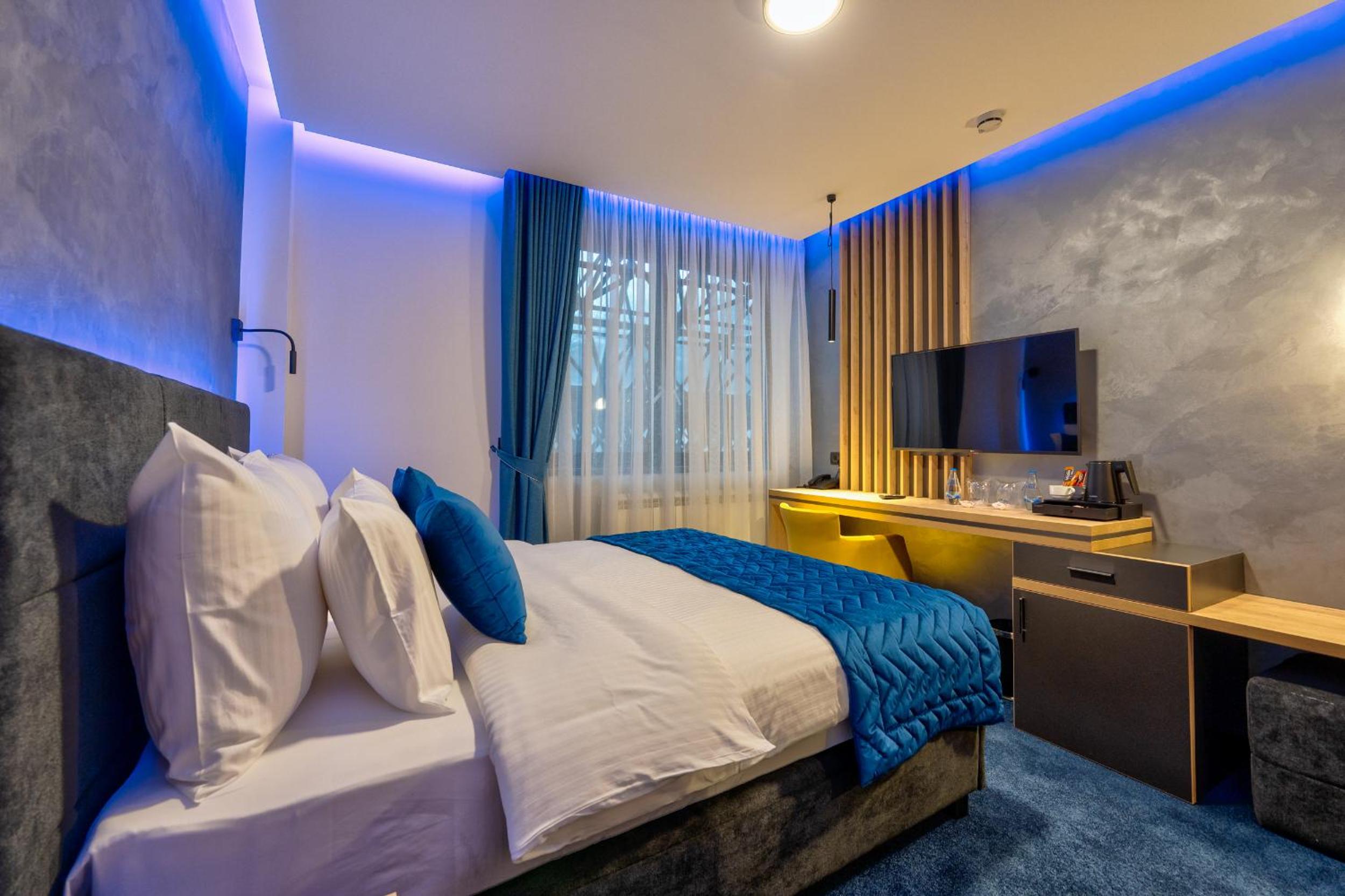 Standard Double Room - Photo 4
