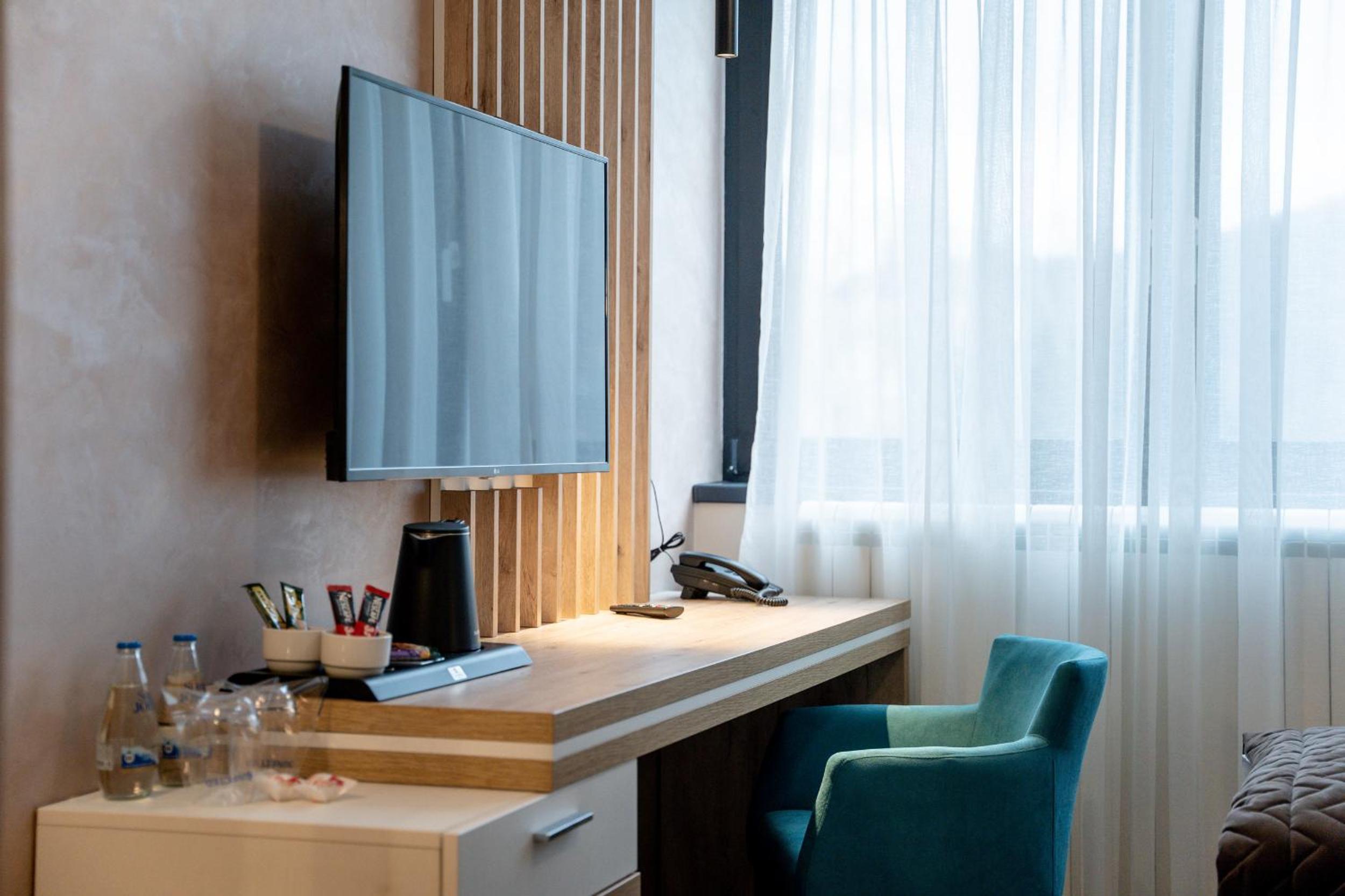 Standard Twin Room - Photo 10