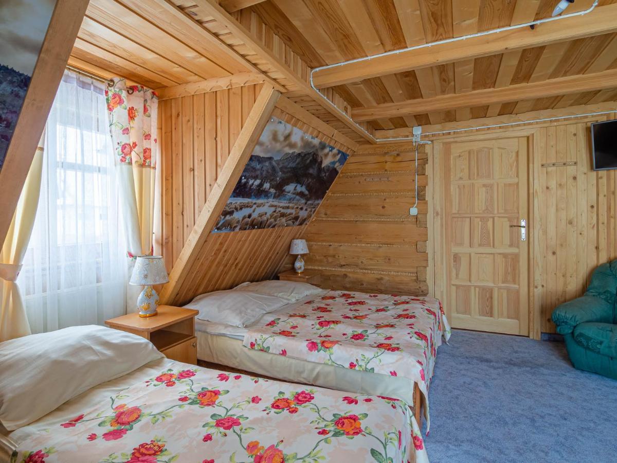Family Studio - Photo 3
