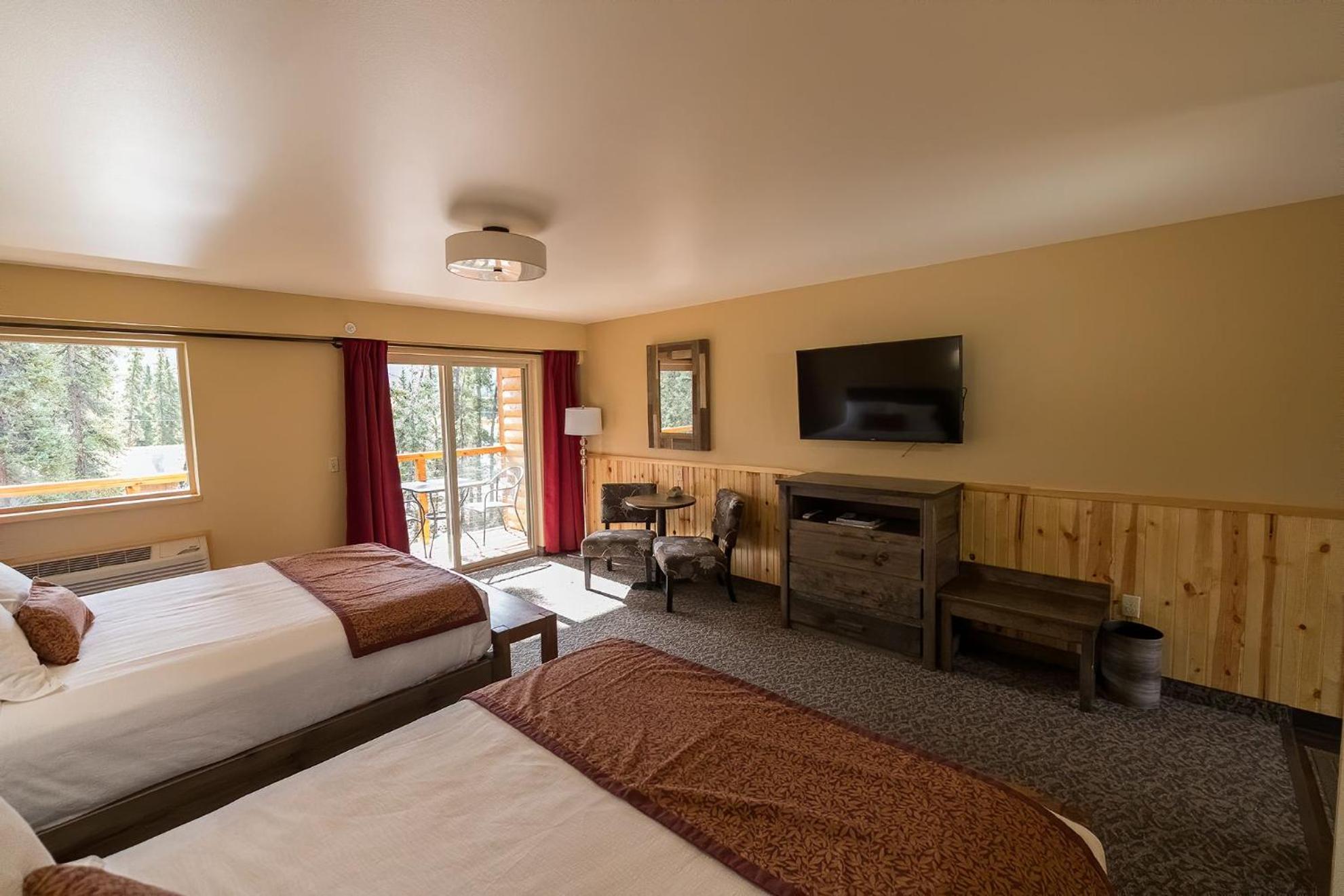 Deluxe Queen Room with Two Queen Beds