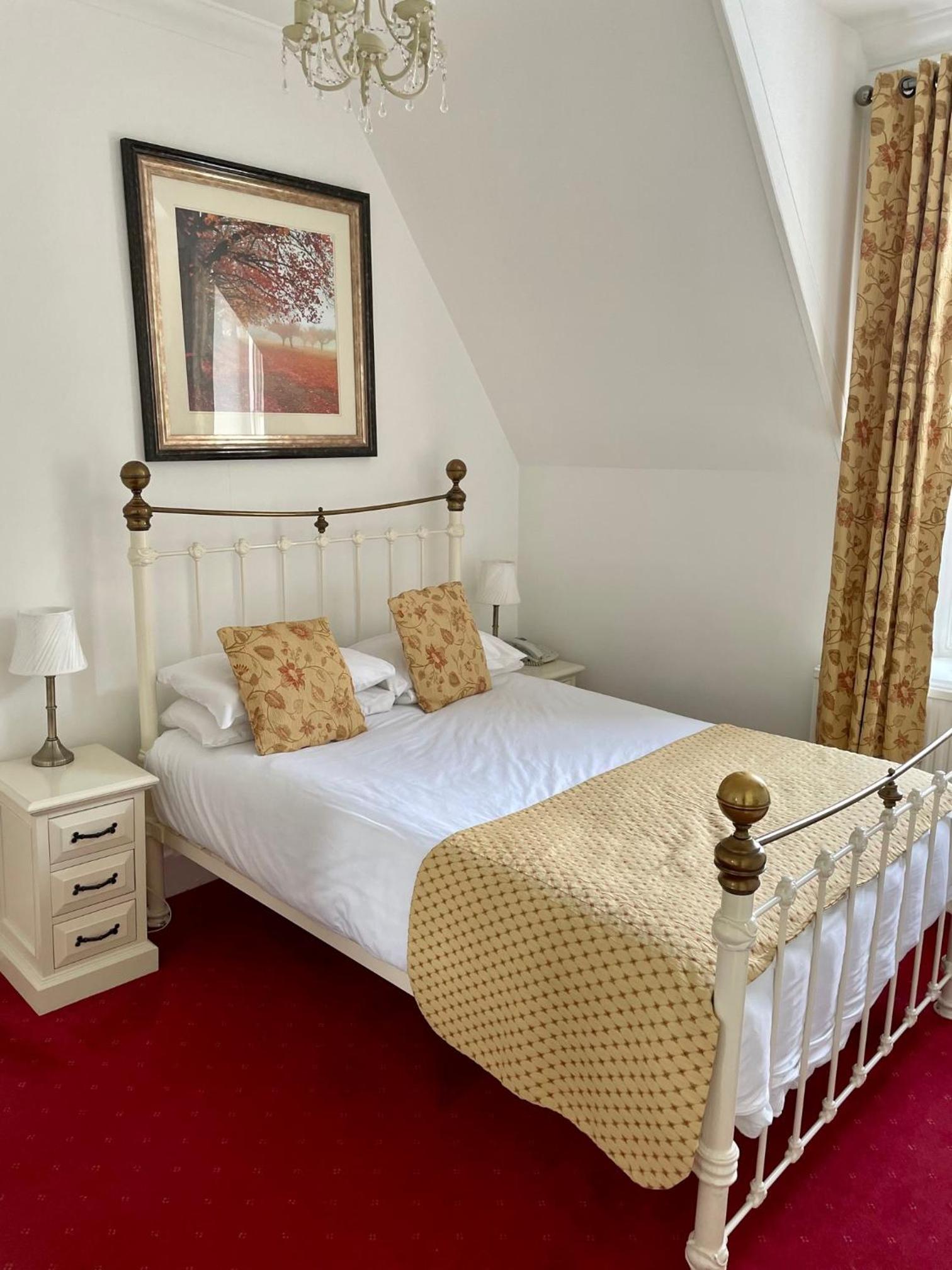 Small Double Room photo 3