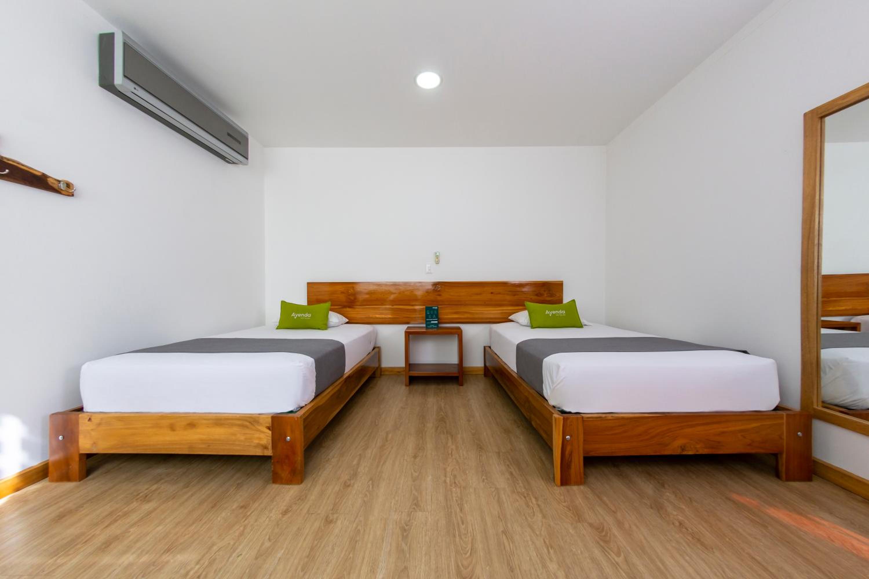 Superior Twin Room photo 2