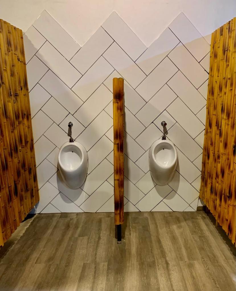 Double Or Twin Room With Shared Bathroom photo 3