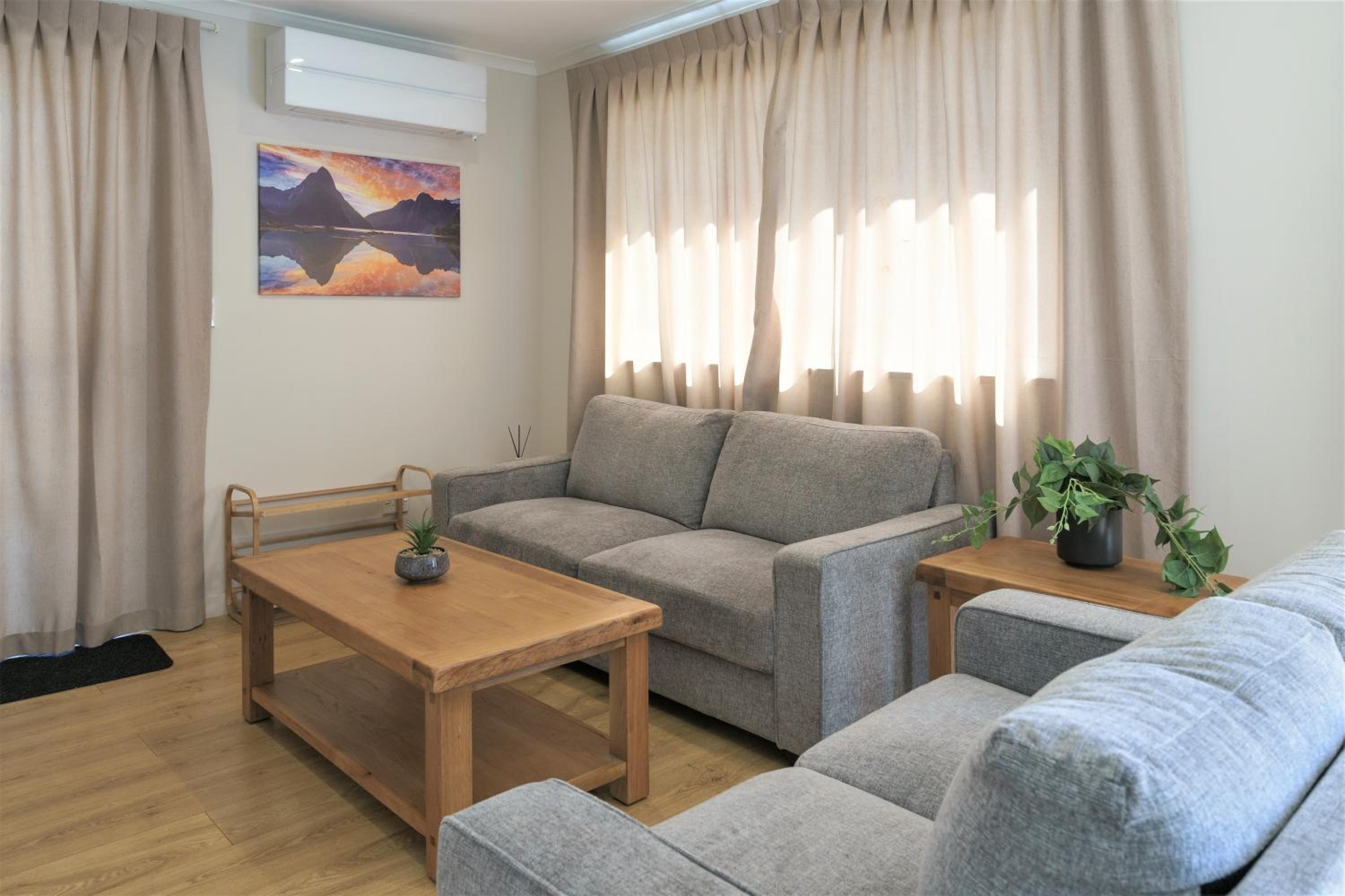 Two-Bedroom Apartment - Photo 3