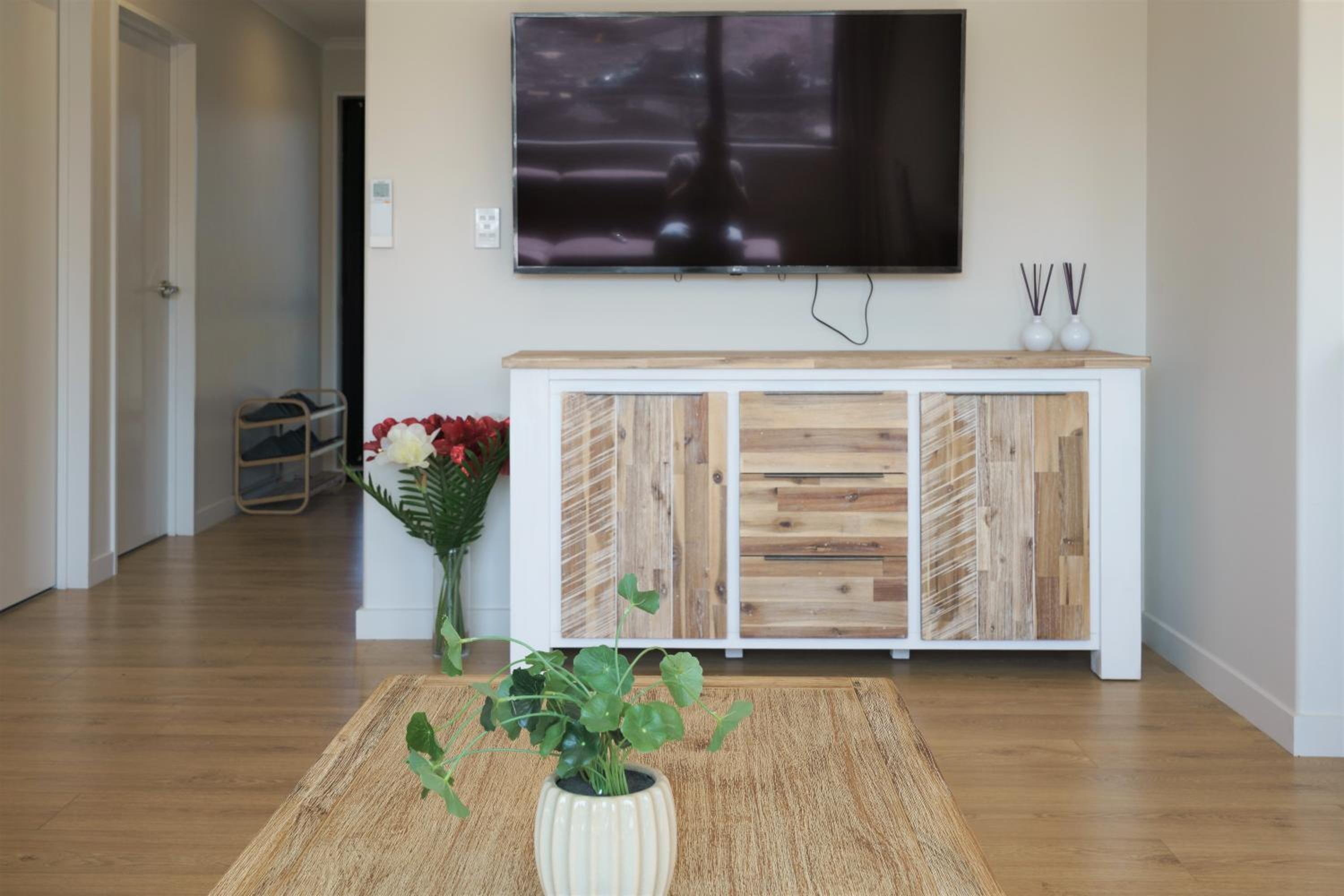 Three-Bedroom Apartment - Photo 15