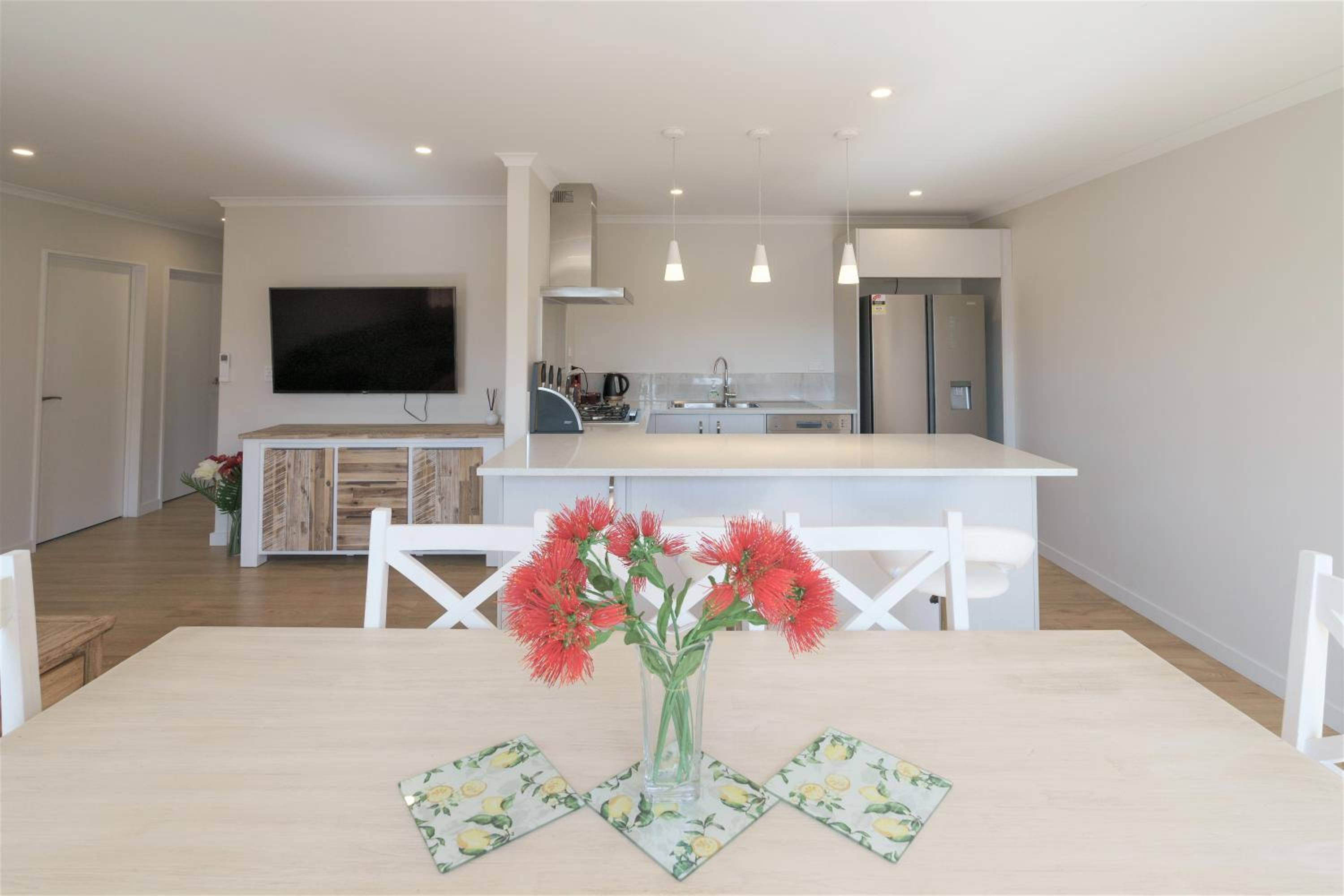 Three-Bedroom Apartment - Photo 8