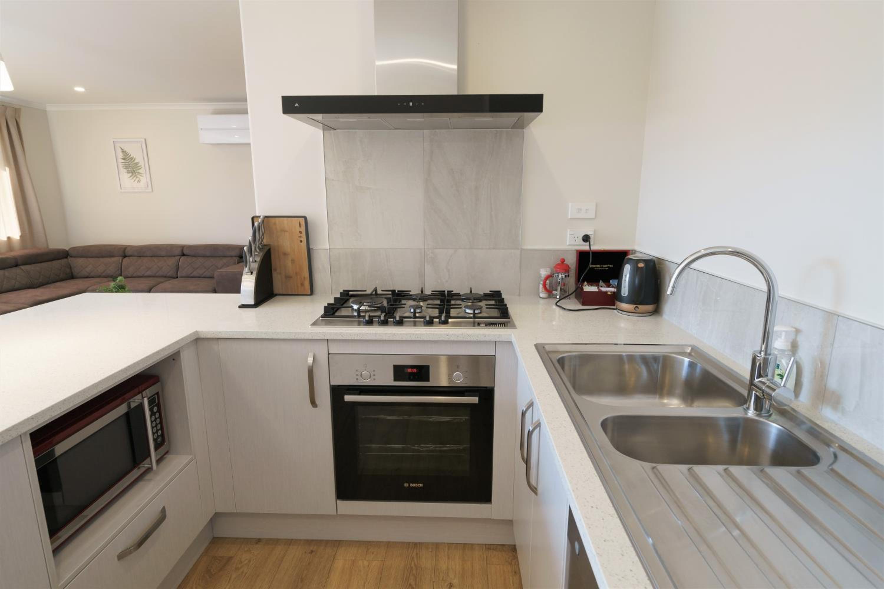 Three-Bedroom Apartment - Photo 6