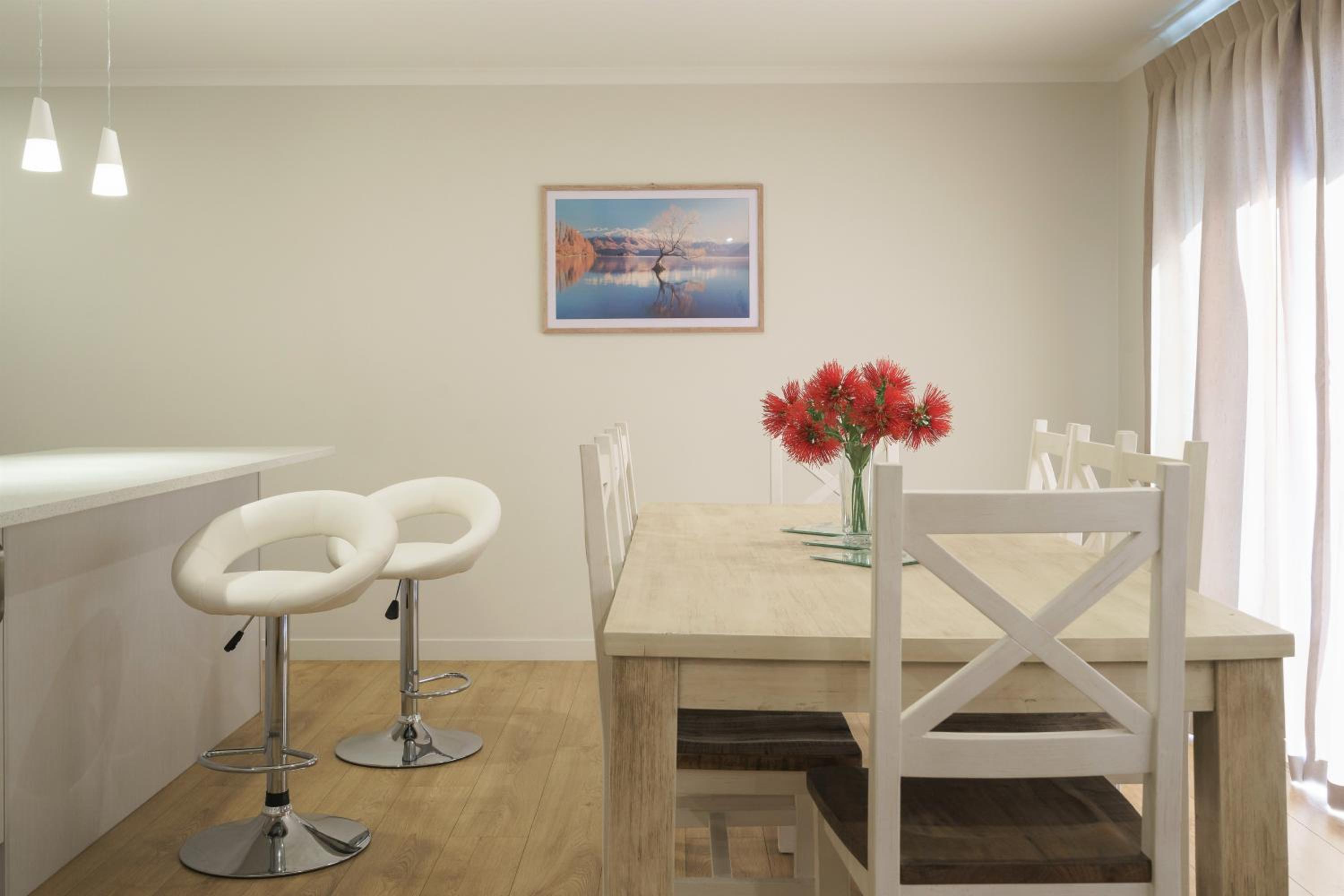 Three-Bedroom Apartment - Photo 14