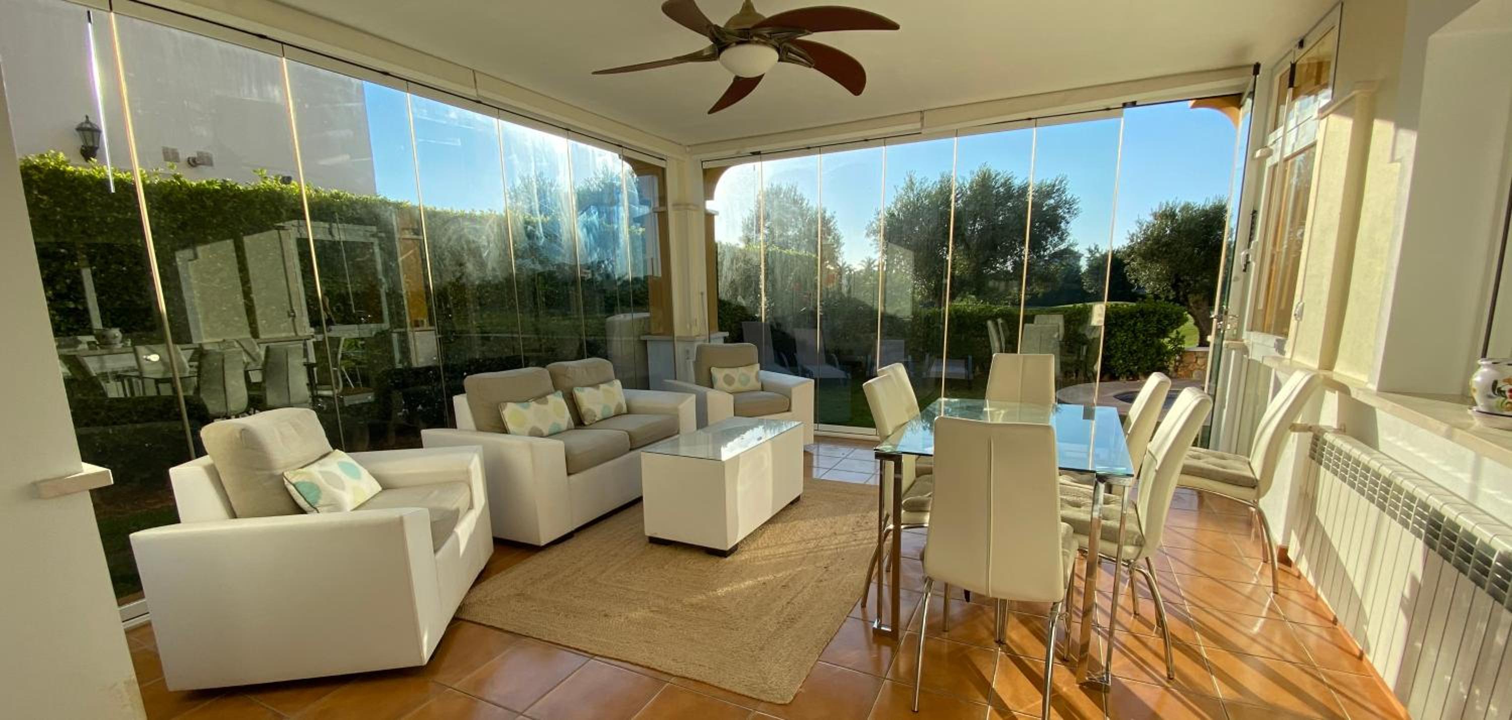 Villa with Private Pool - Photo 4