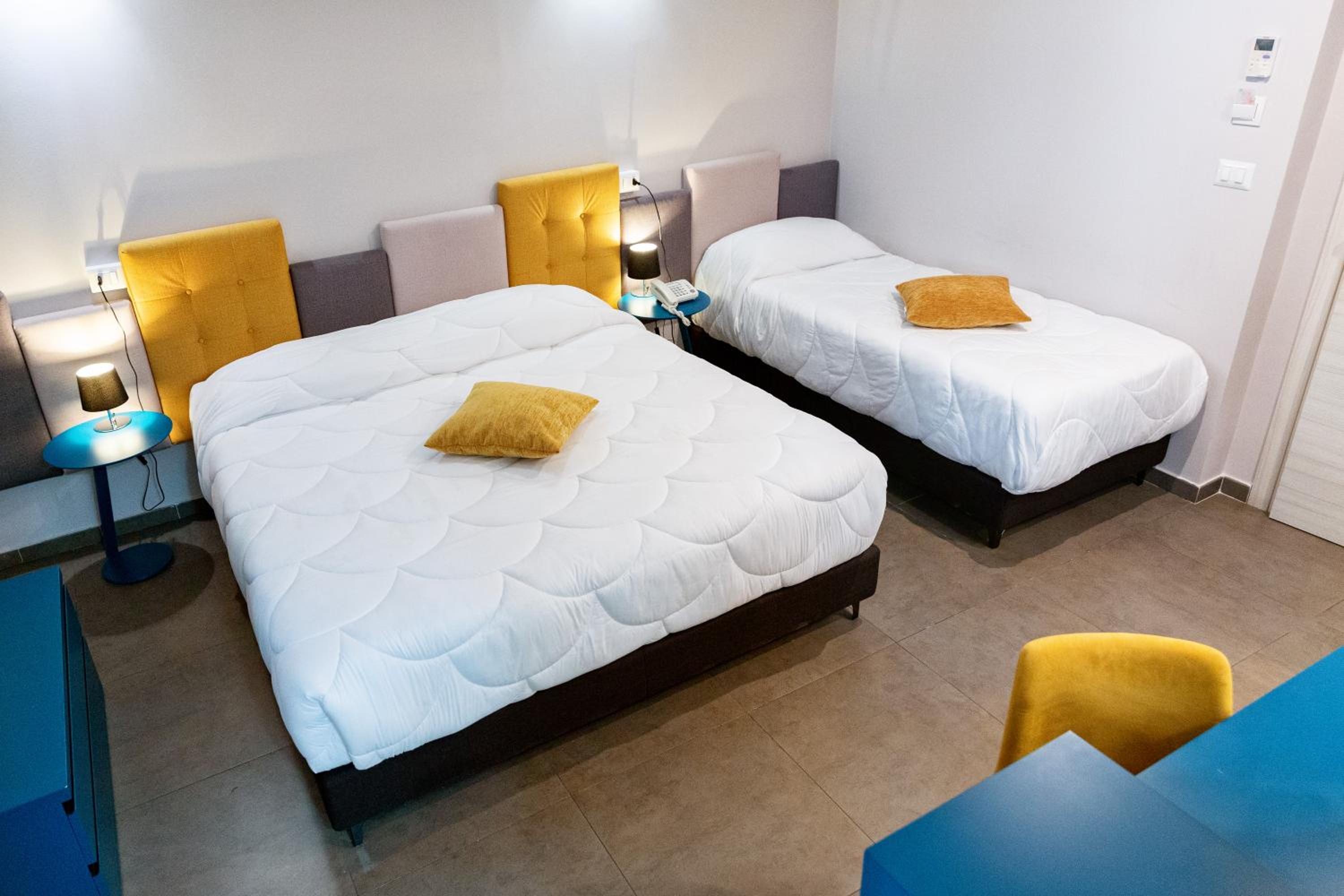 Standard Triple Room photo 2
