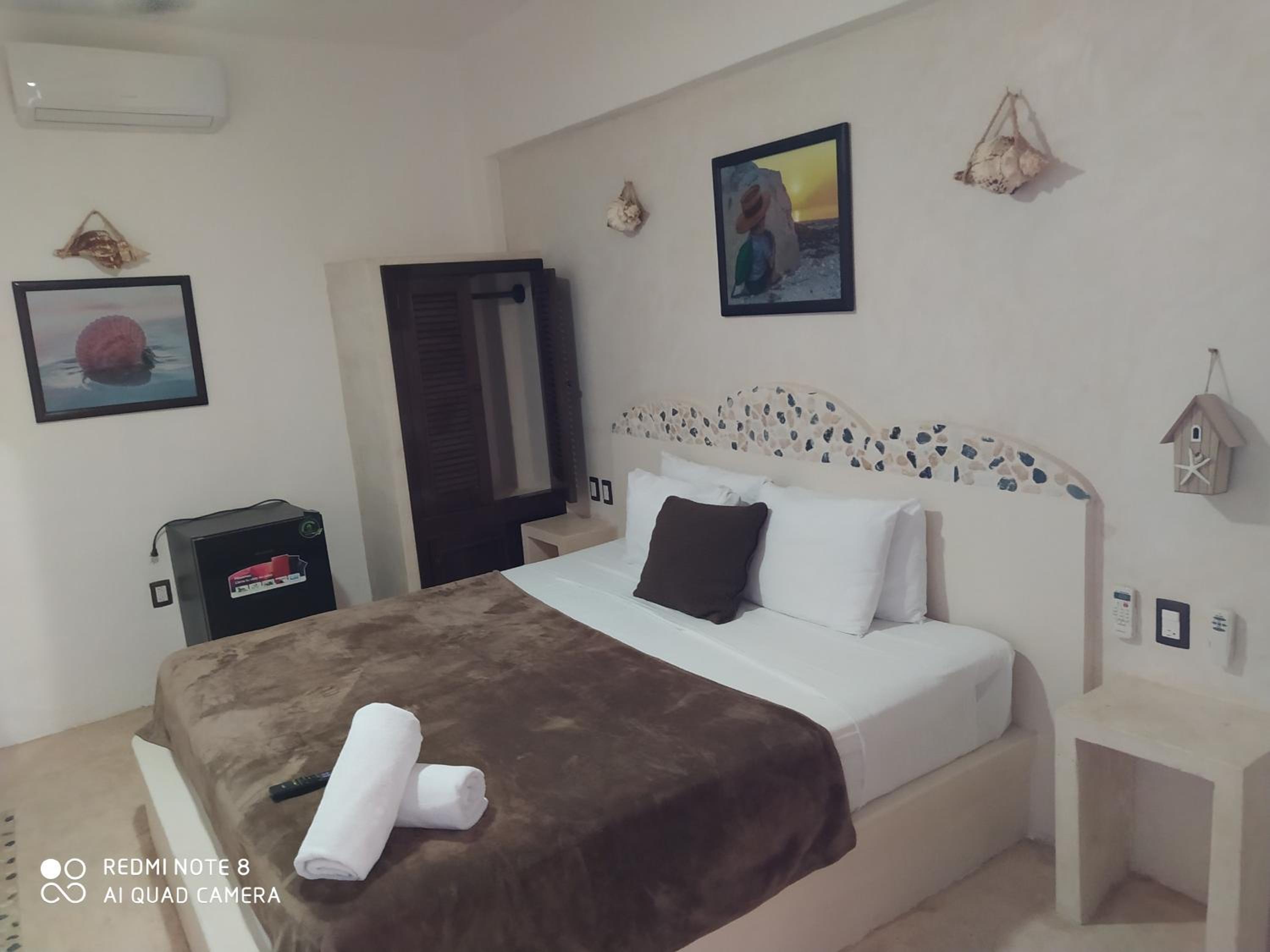 One-Bedroom Apartment - Photo 29