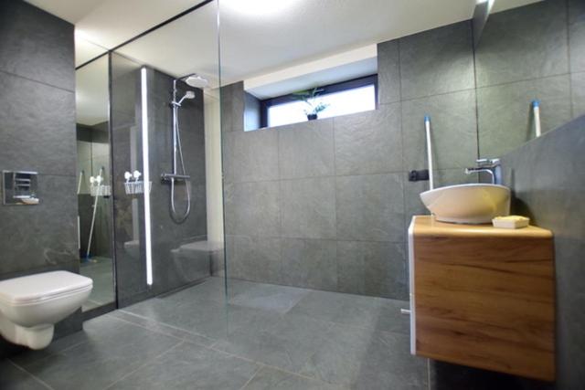 Apartment - Photo 2