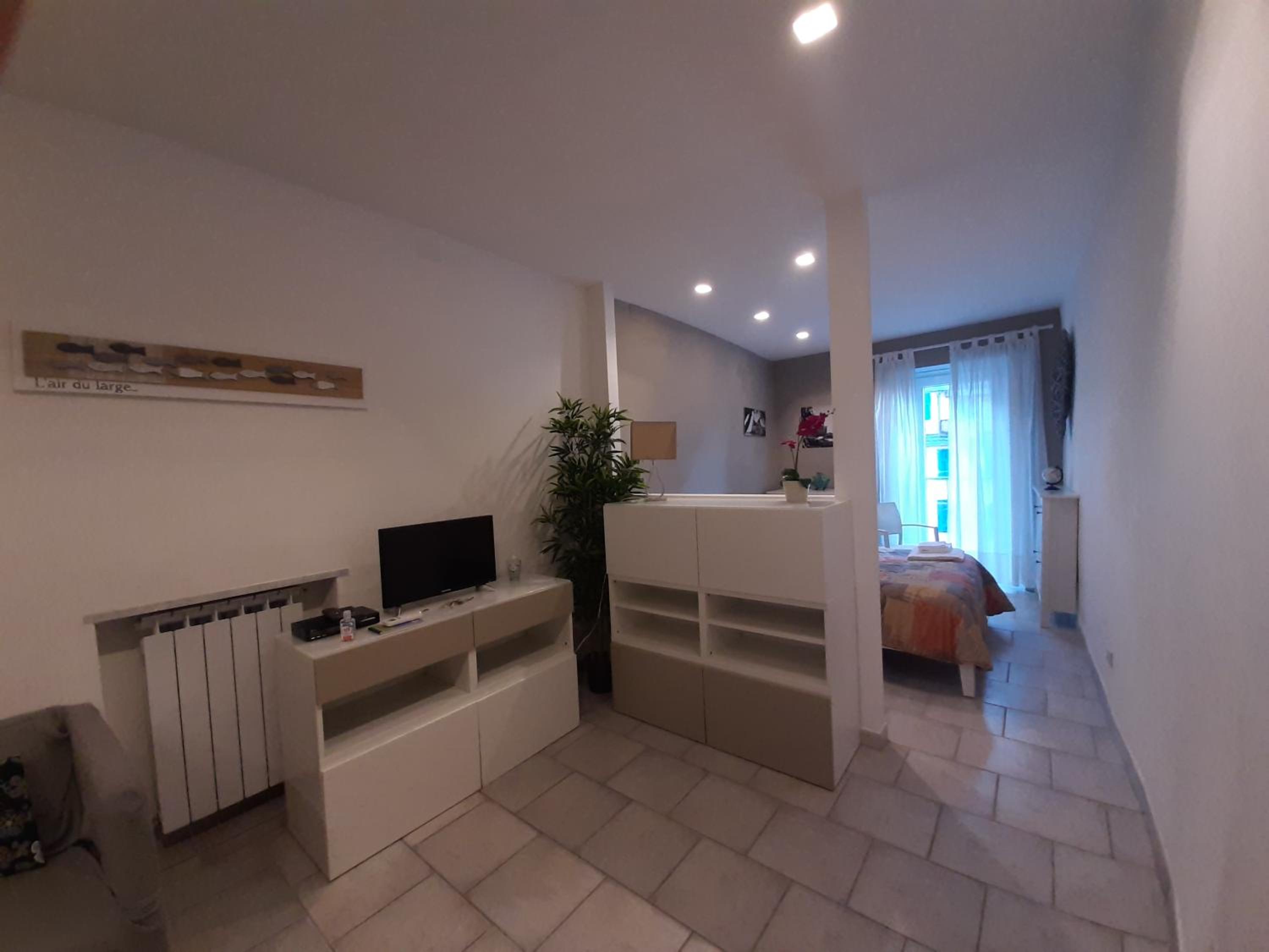 Apartment with Sea View - Photo 19