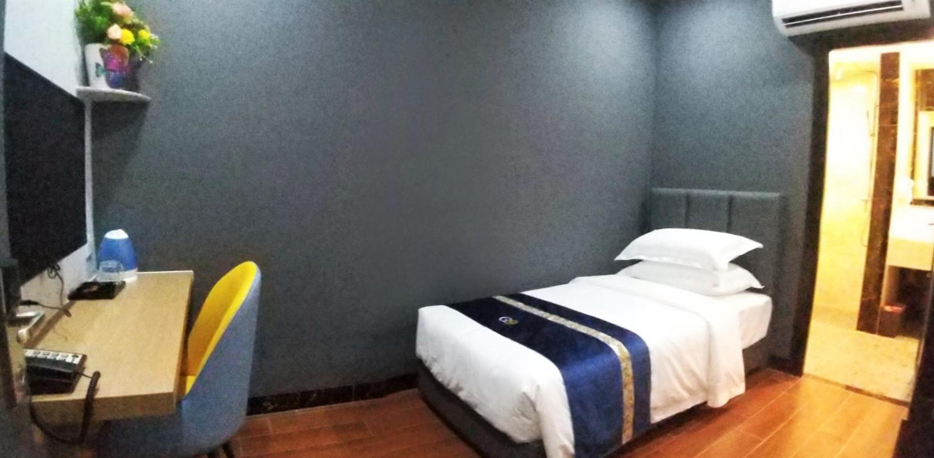 Superior Single Room - Photo 3