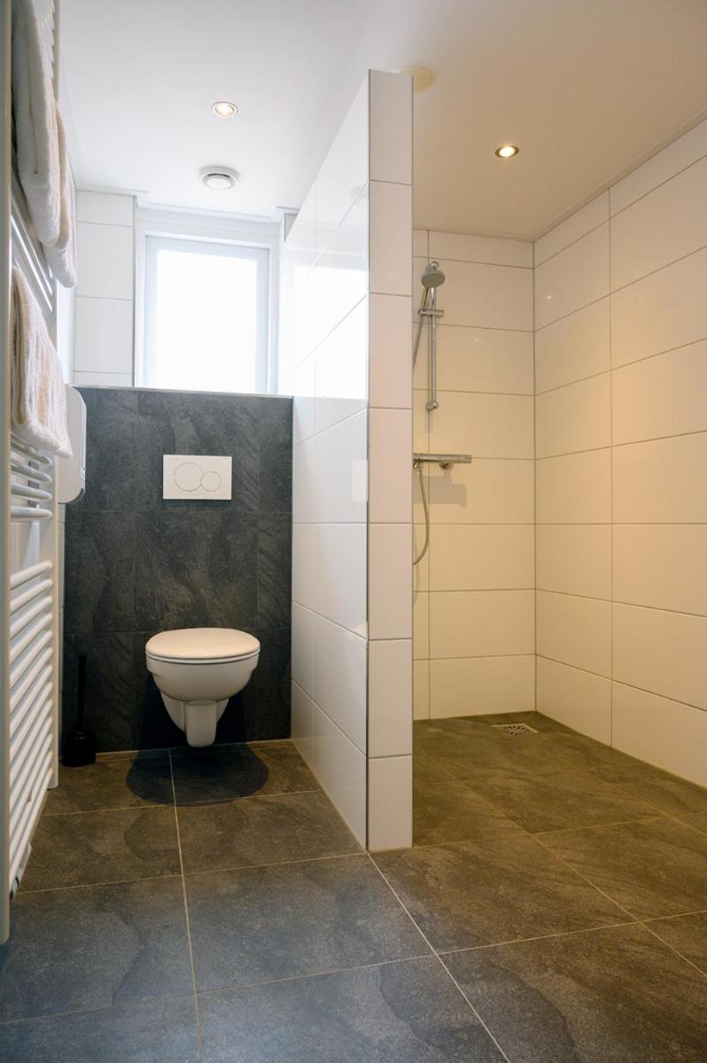 Standard Twin Room - Photo 2