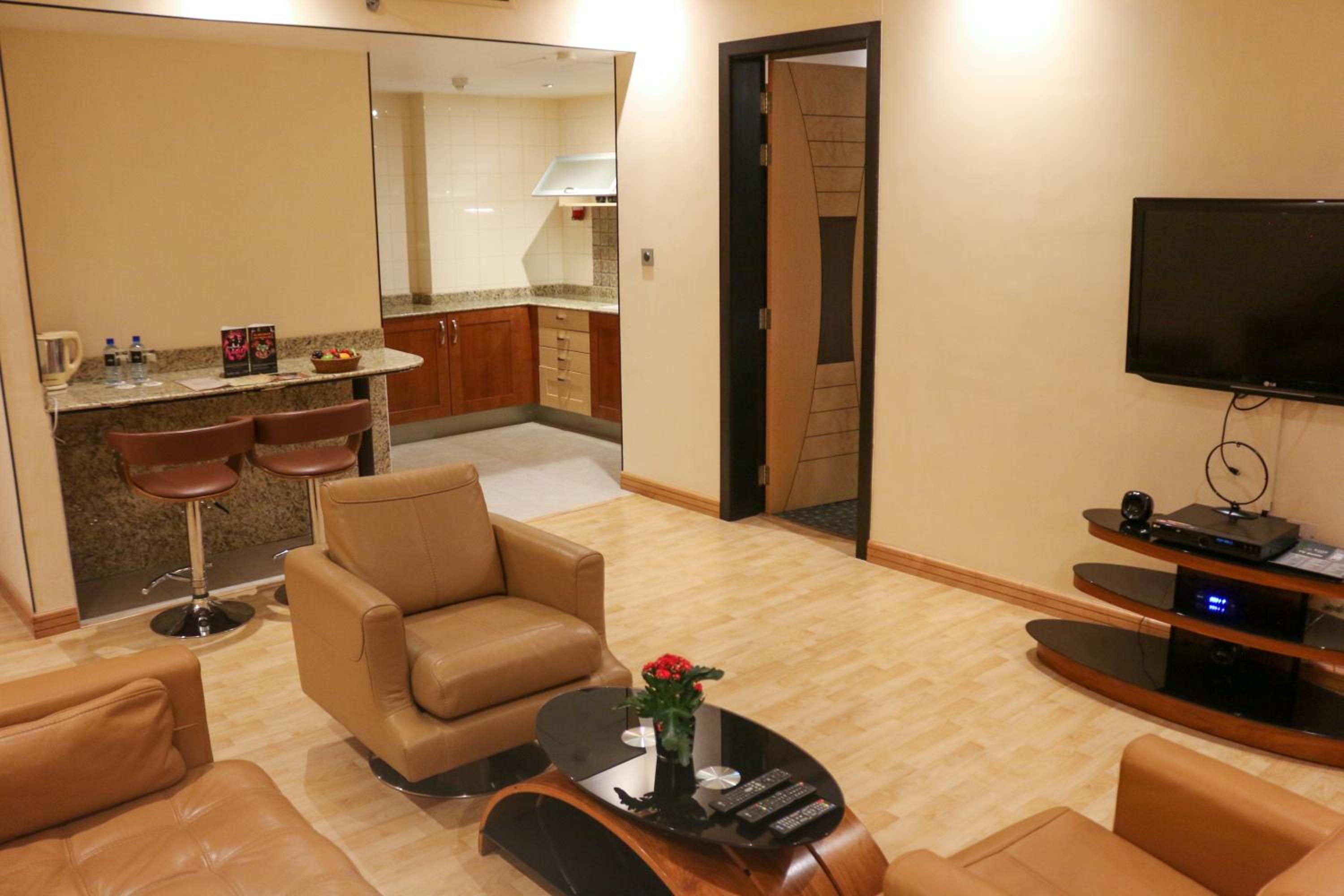One-Bedroom Crystal Suite  - Photo 5