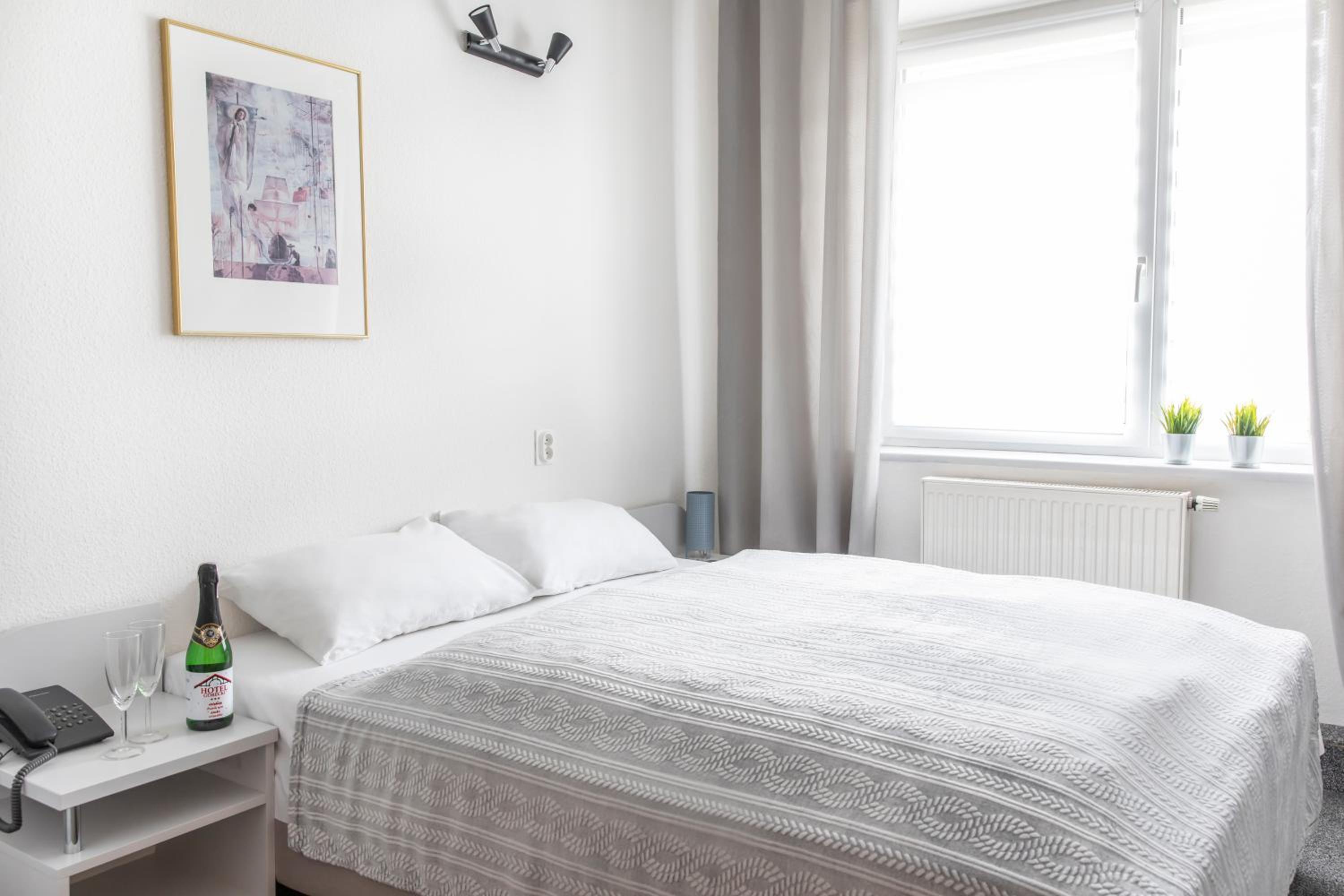 Apartment - Photo 2
