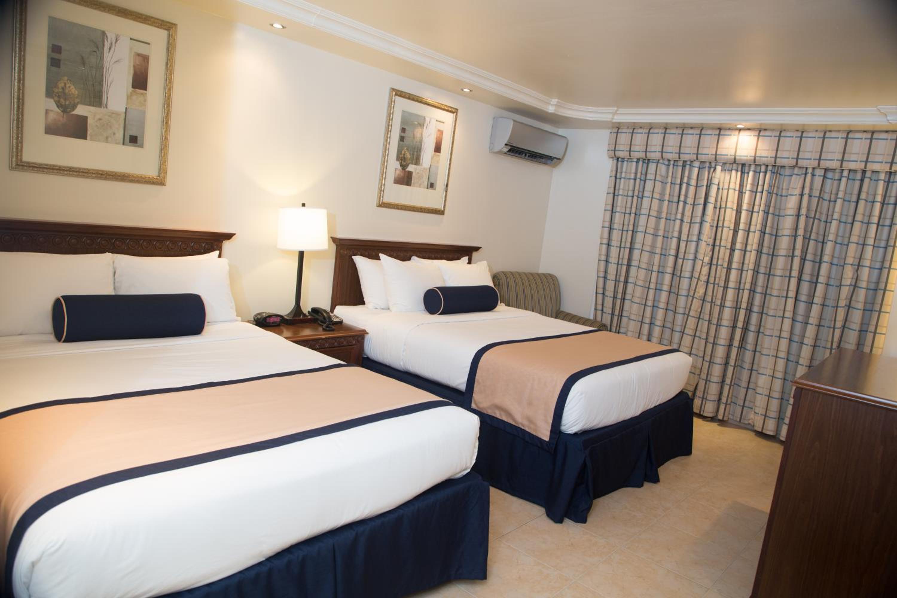 Standard Queen Room with Two Queen Beds