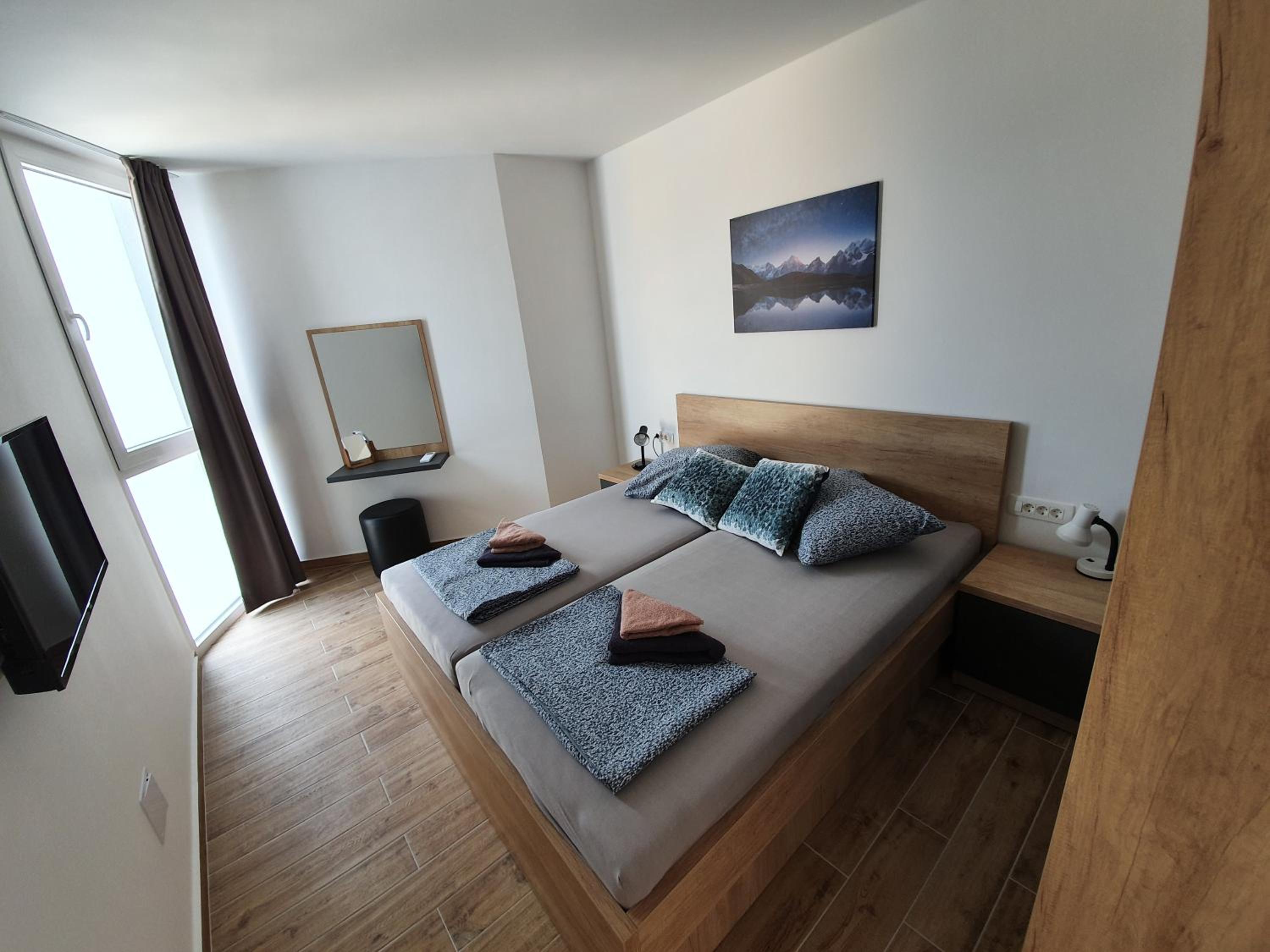 One-Bedroom Apartment with Balcony and Sea View - First Floor - Photo 1