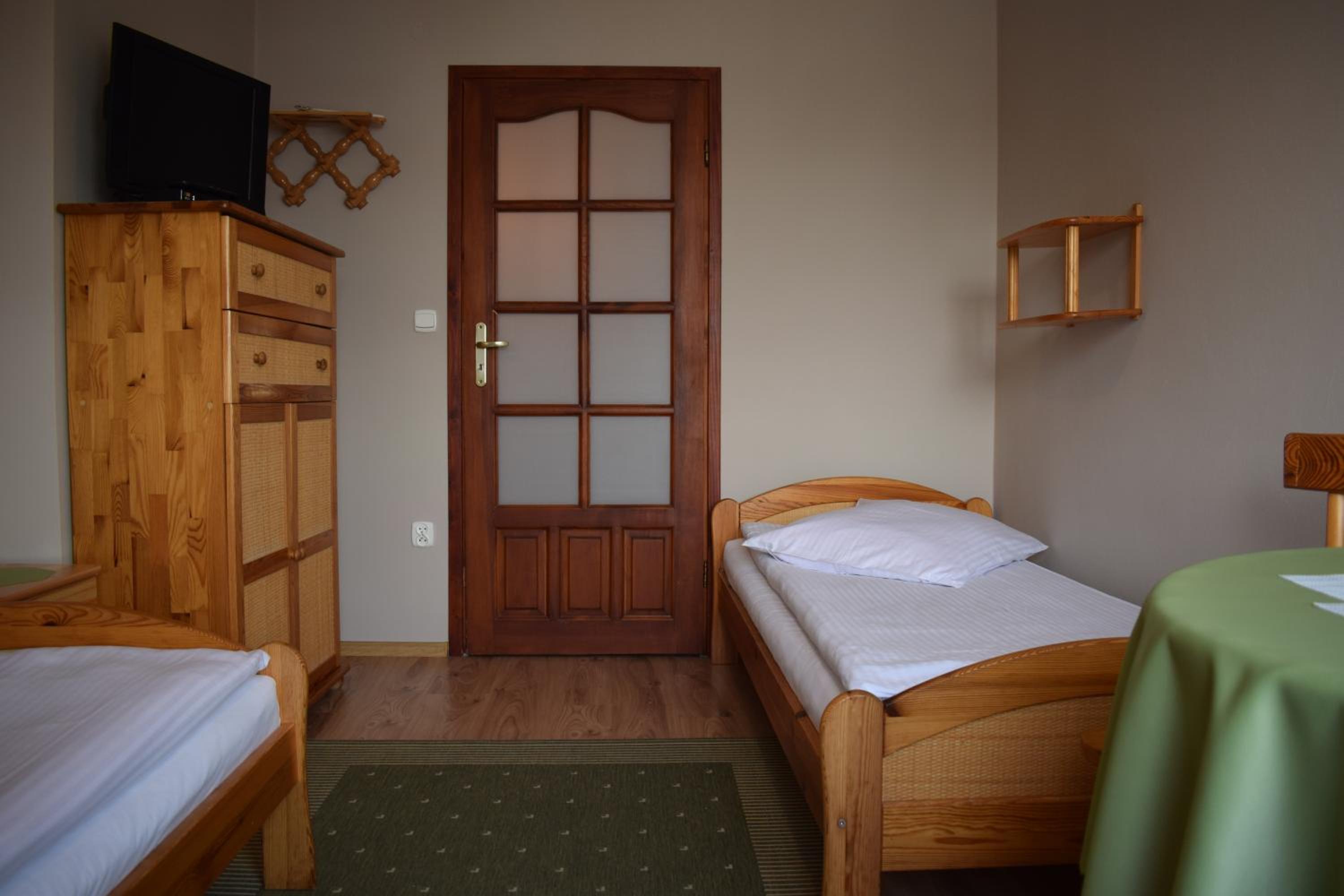 Twin Room with Private External Bathroom photo 3