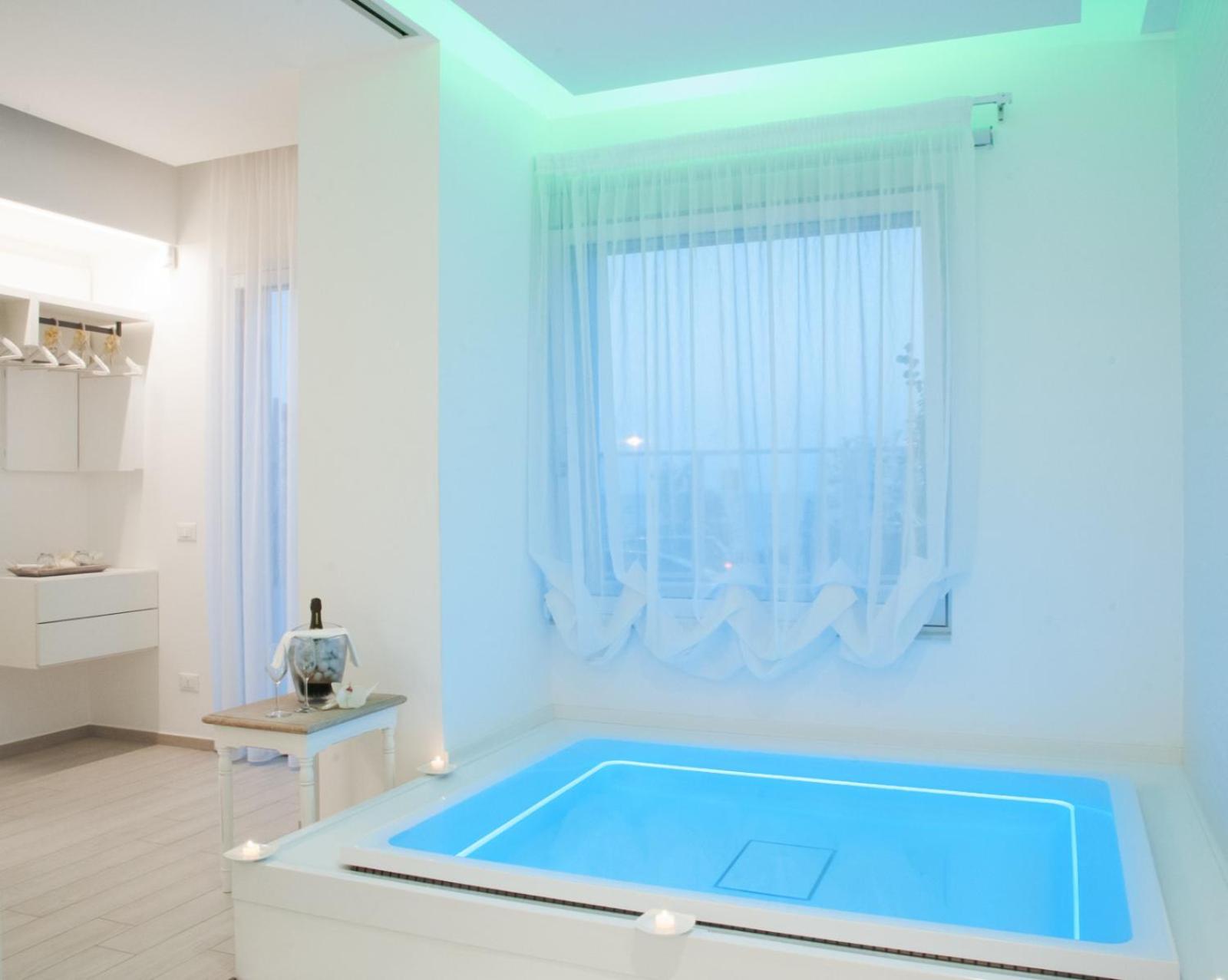 Junior Suite with Private Pool photo 3
