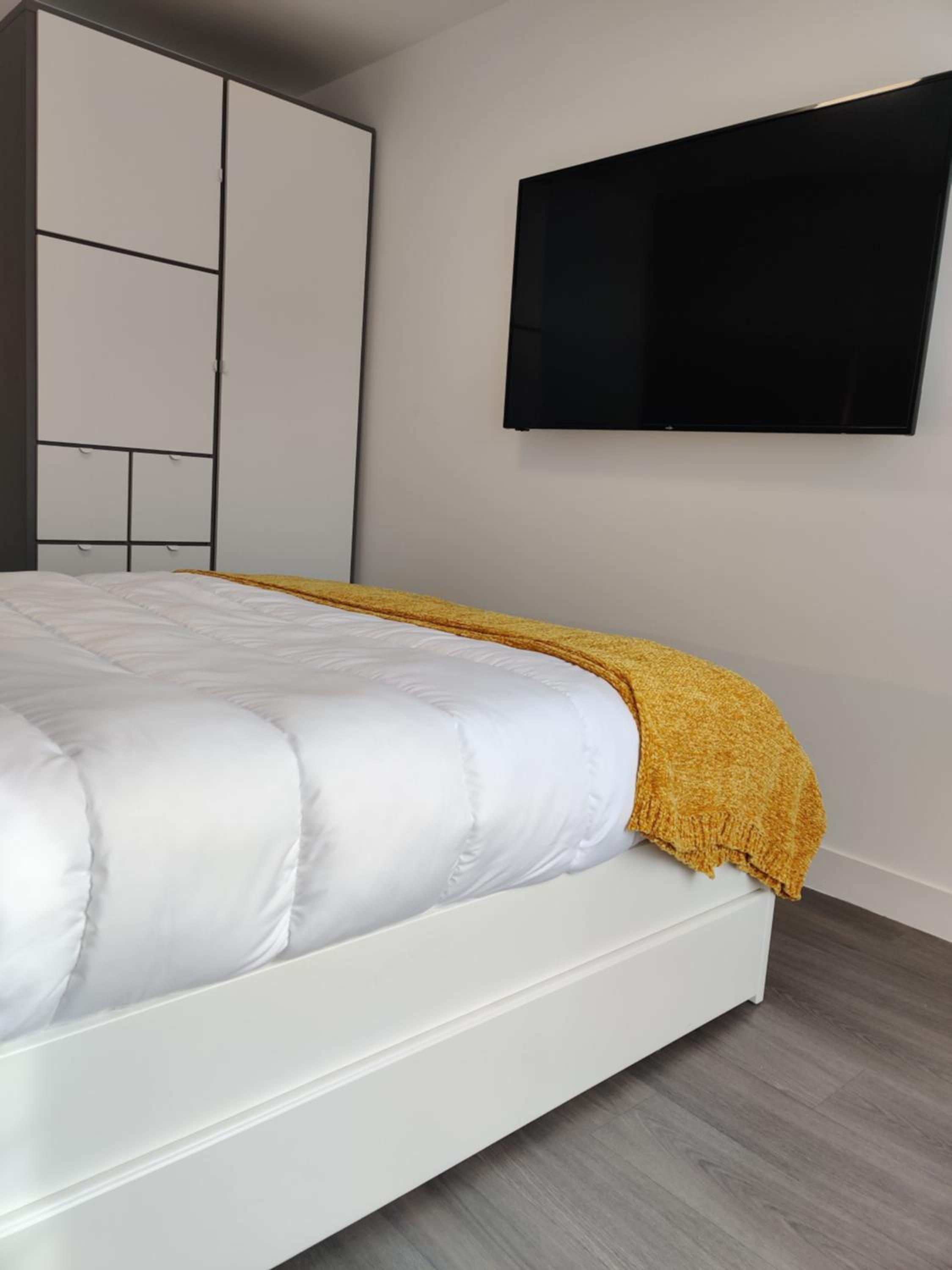 One-Bedroom Apartment with Balcony photo 1