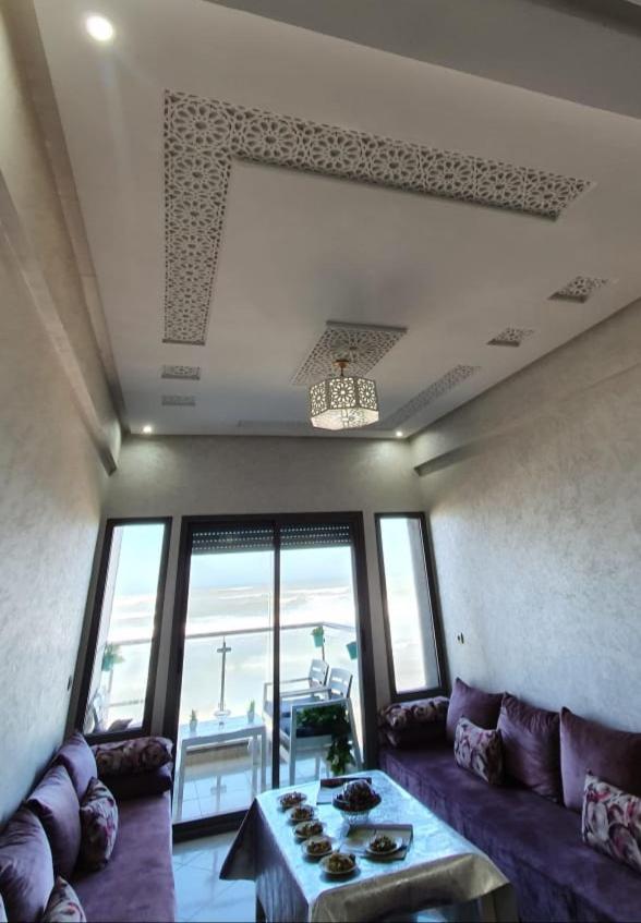 Apartment with Sea View - Photo 9