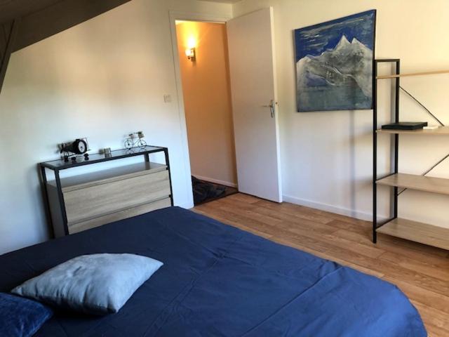 Apartment with Mountain View - Photo 6