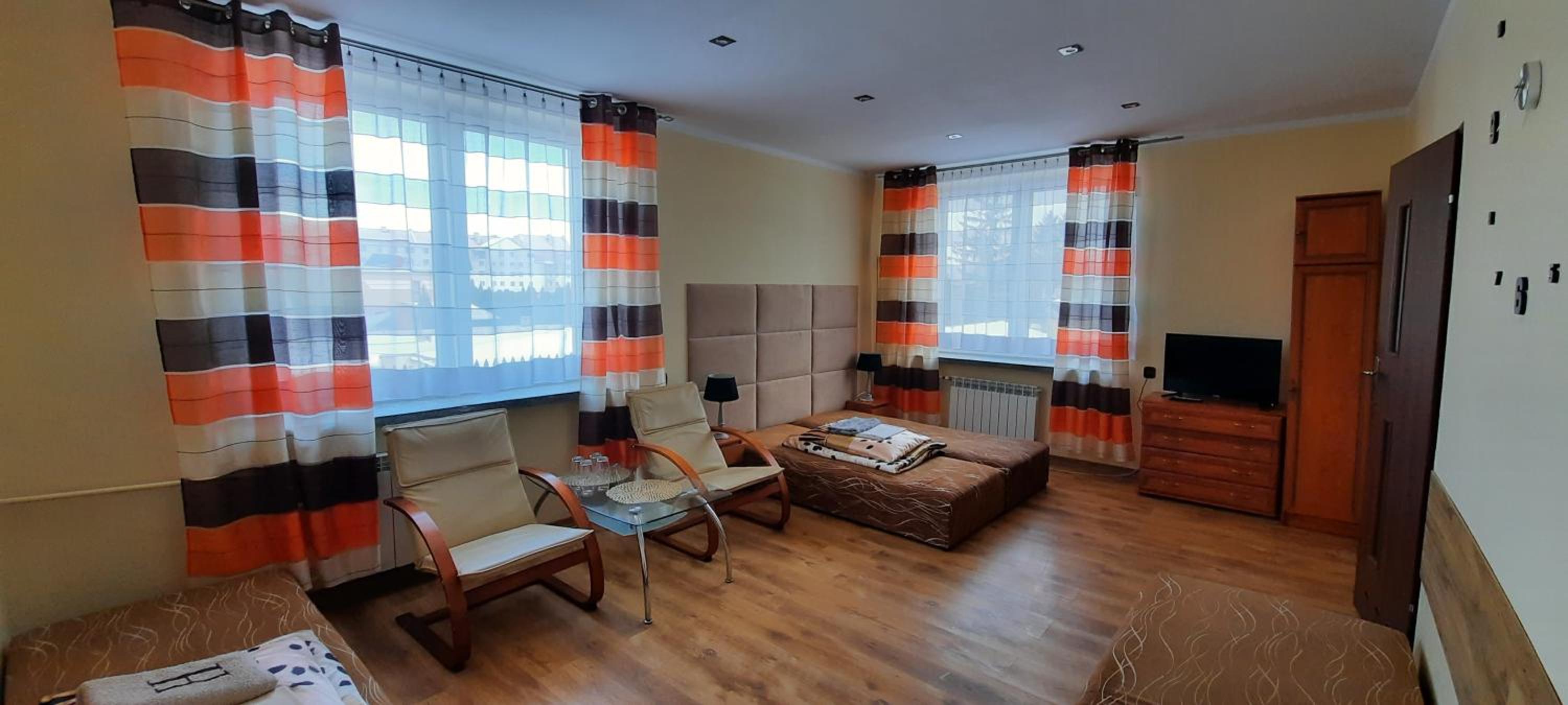 Double or Twin Room with Private Bathroom - Photo 1