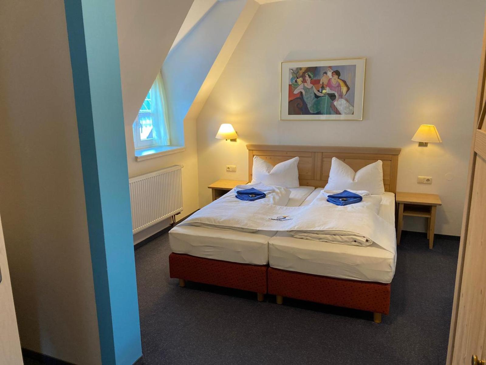 Double Room - Photo 3